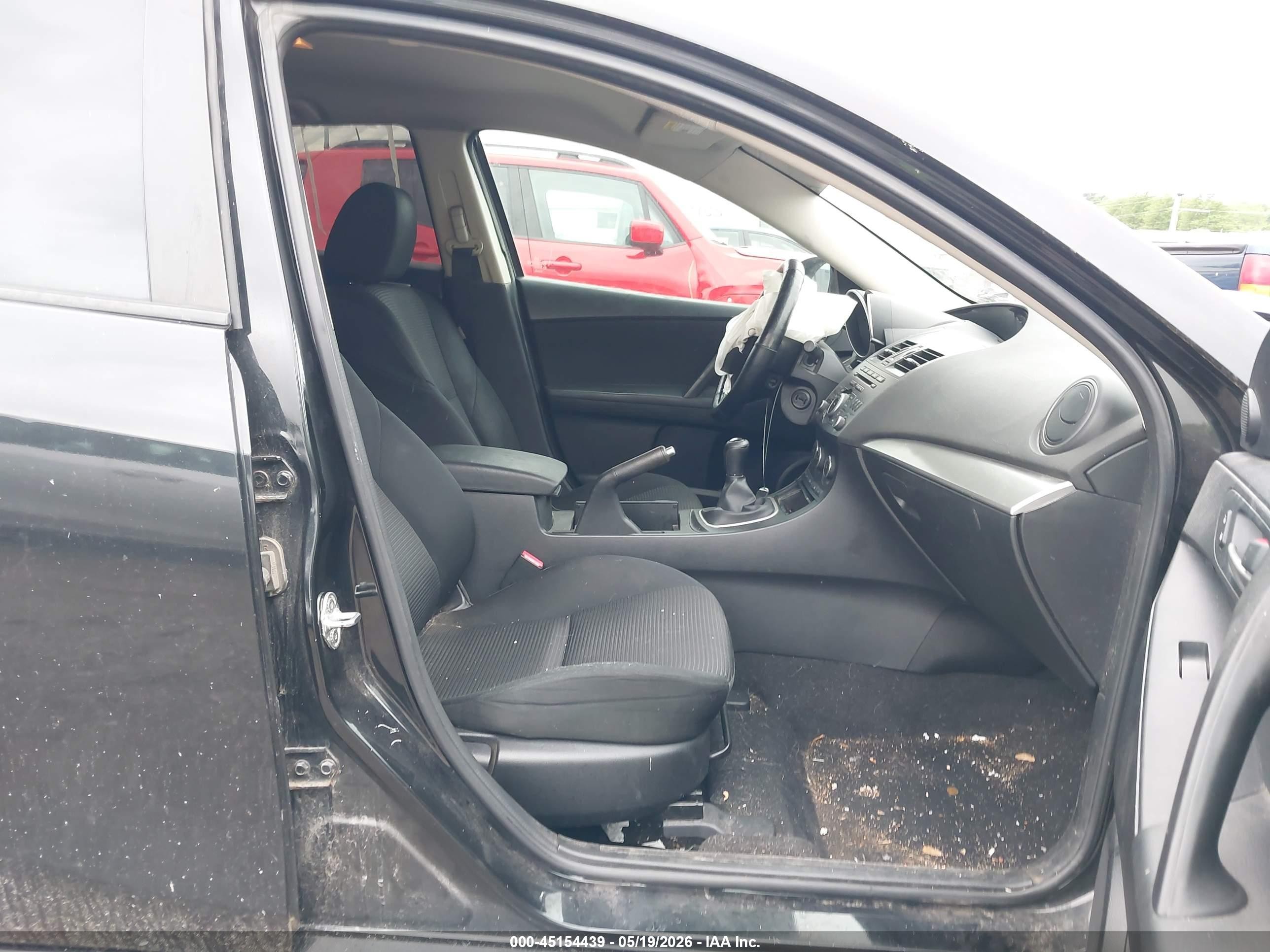 2013 Mazda Mazda3 I Touring Черный vin: JM1BL1L77D1817674