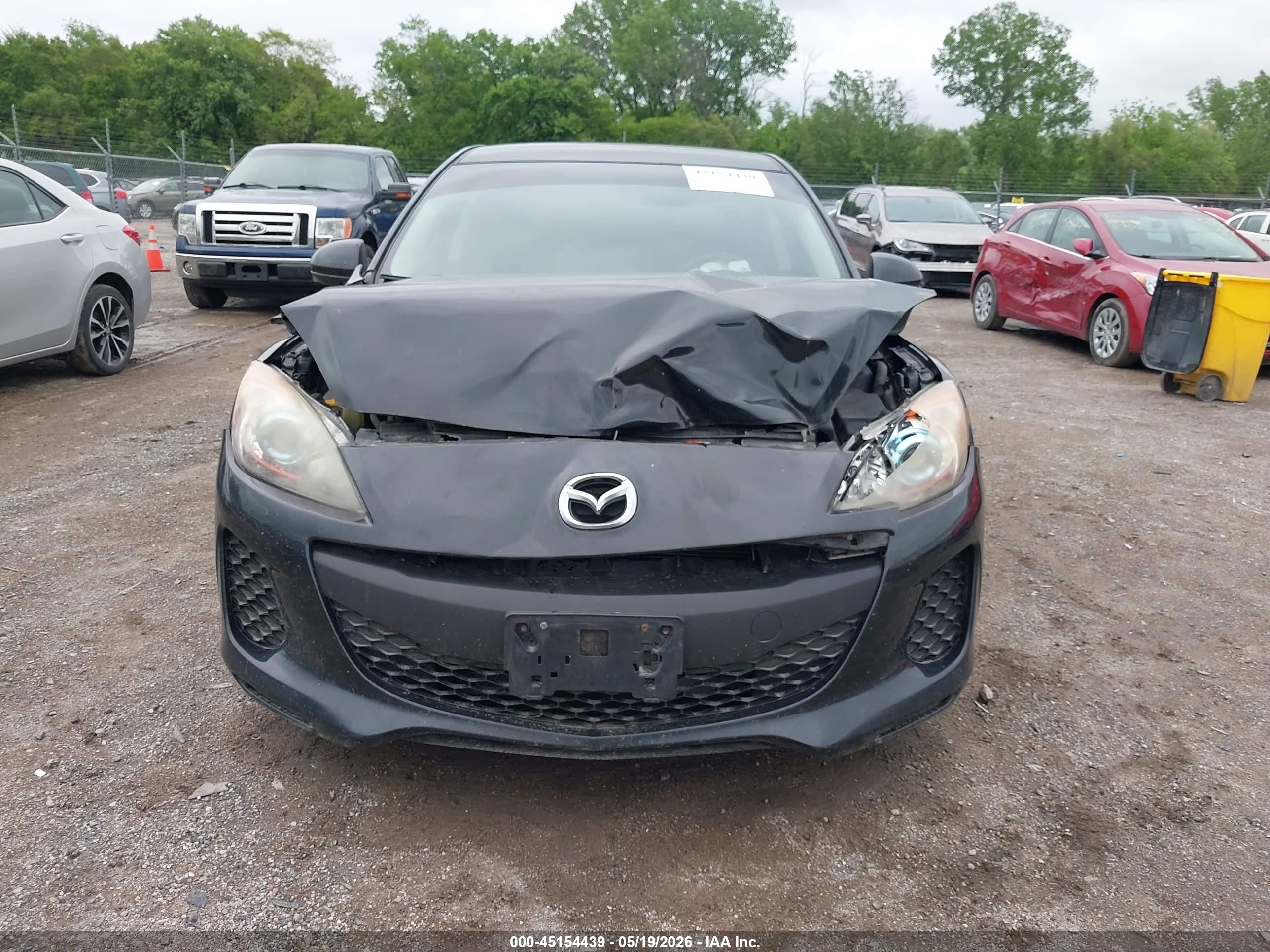 2013 Mazda Mazda3 I Touring Черный vin: JM1BL1L77D1817674