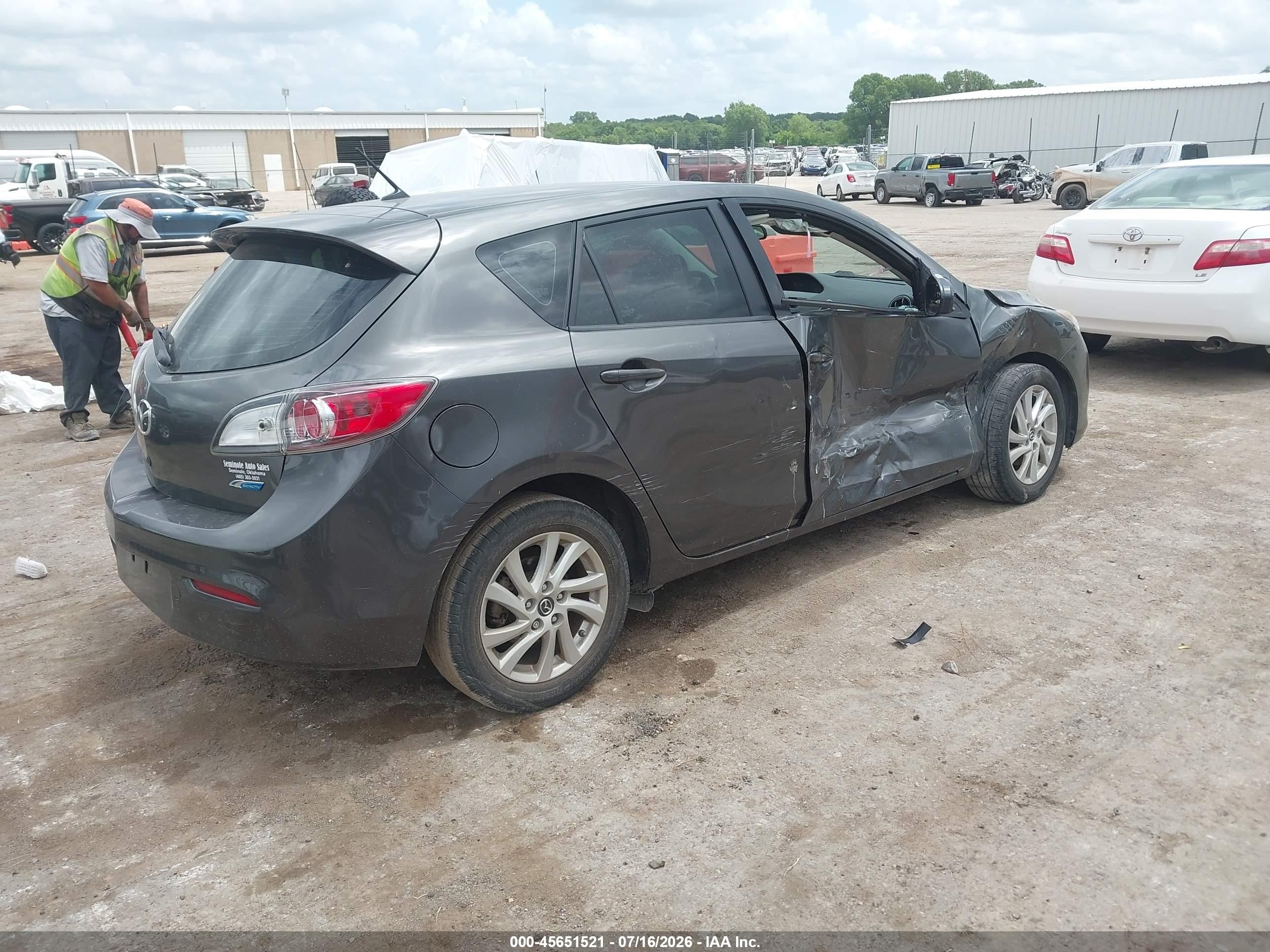 2013 Mazda Mazda3 I Touring Silver vin: JM1BL1L78D1737459