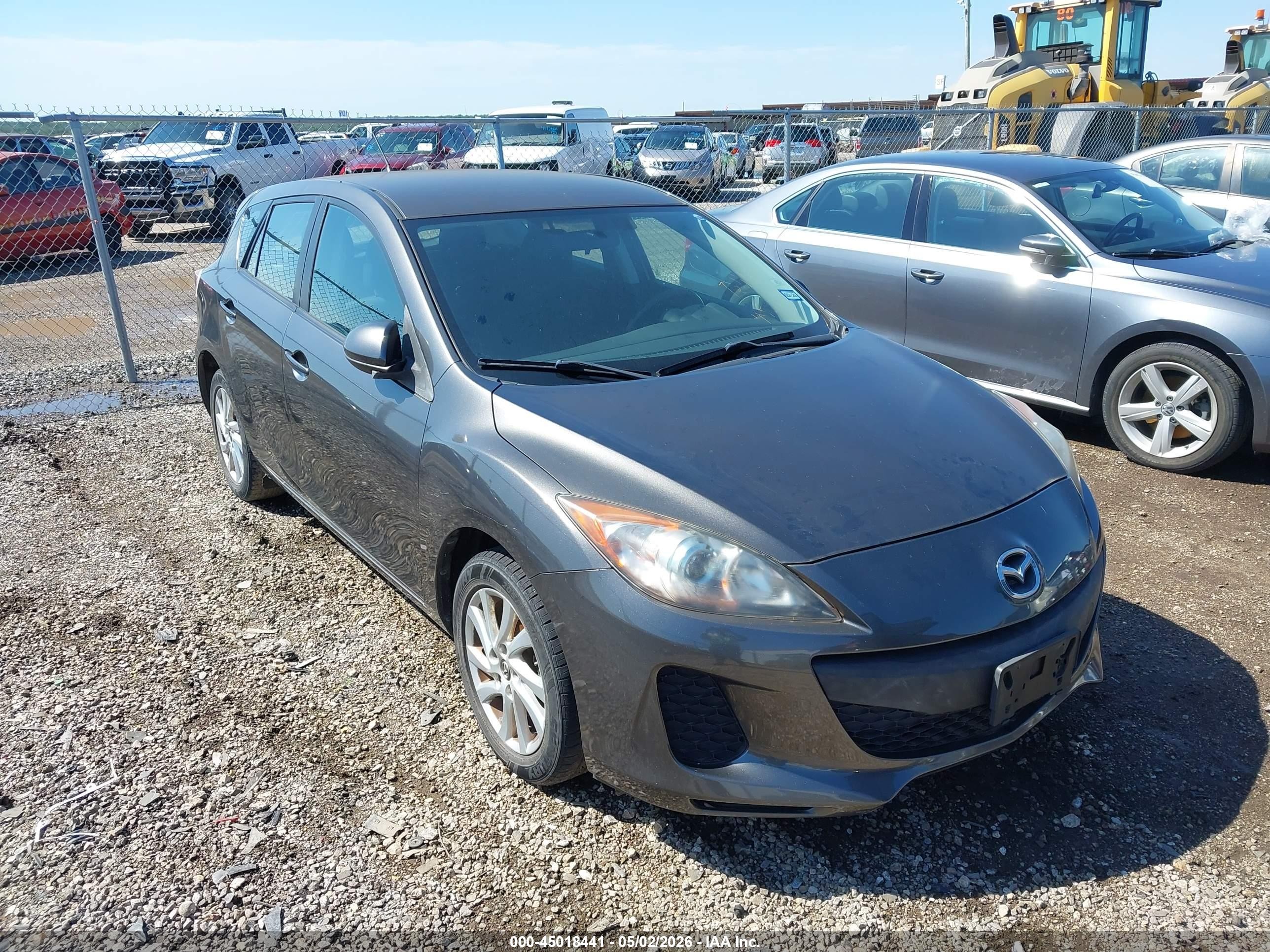 JM1BL1L79D1738118