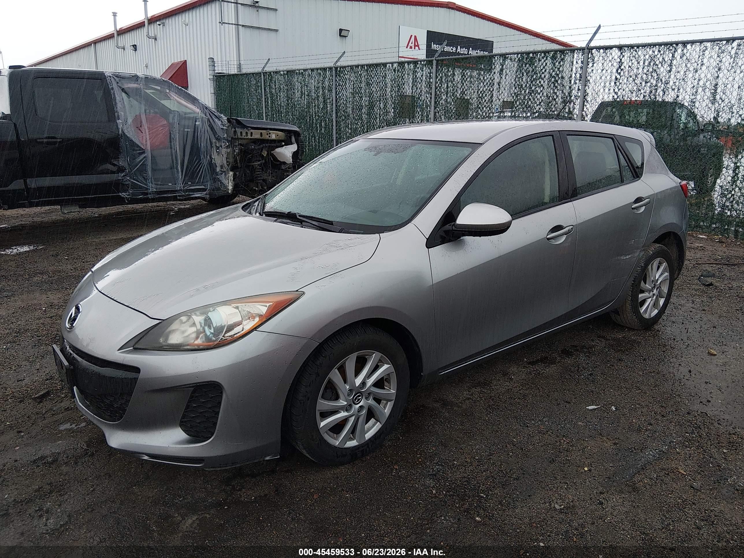 2013 Mazda Mazda3 I Touring Silver vin: JM1BL1L79D1783141