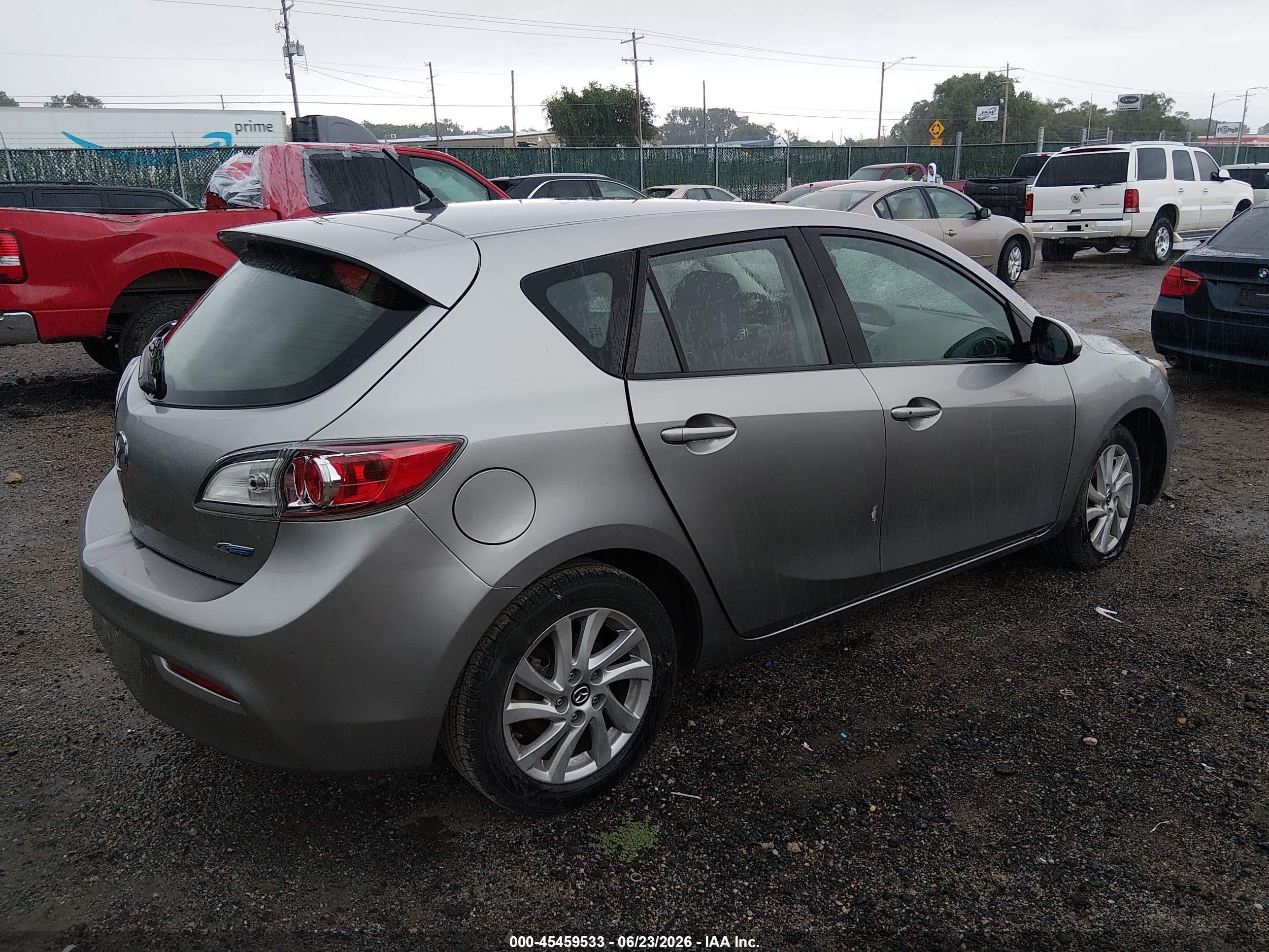 2013 Mazda Mazda3 I Touring Silver vin: JM1BL1L79D1783141