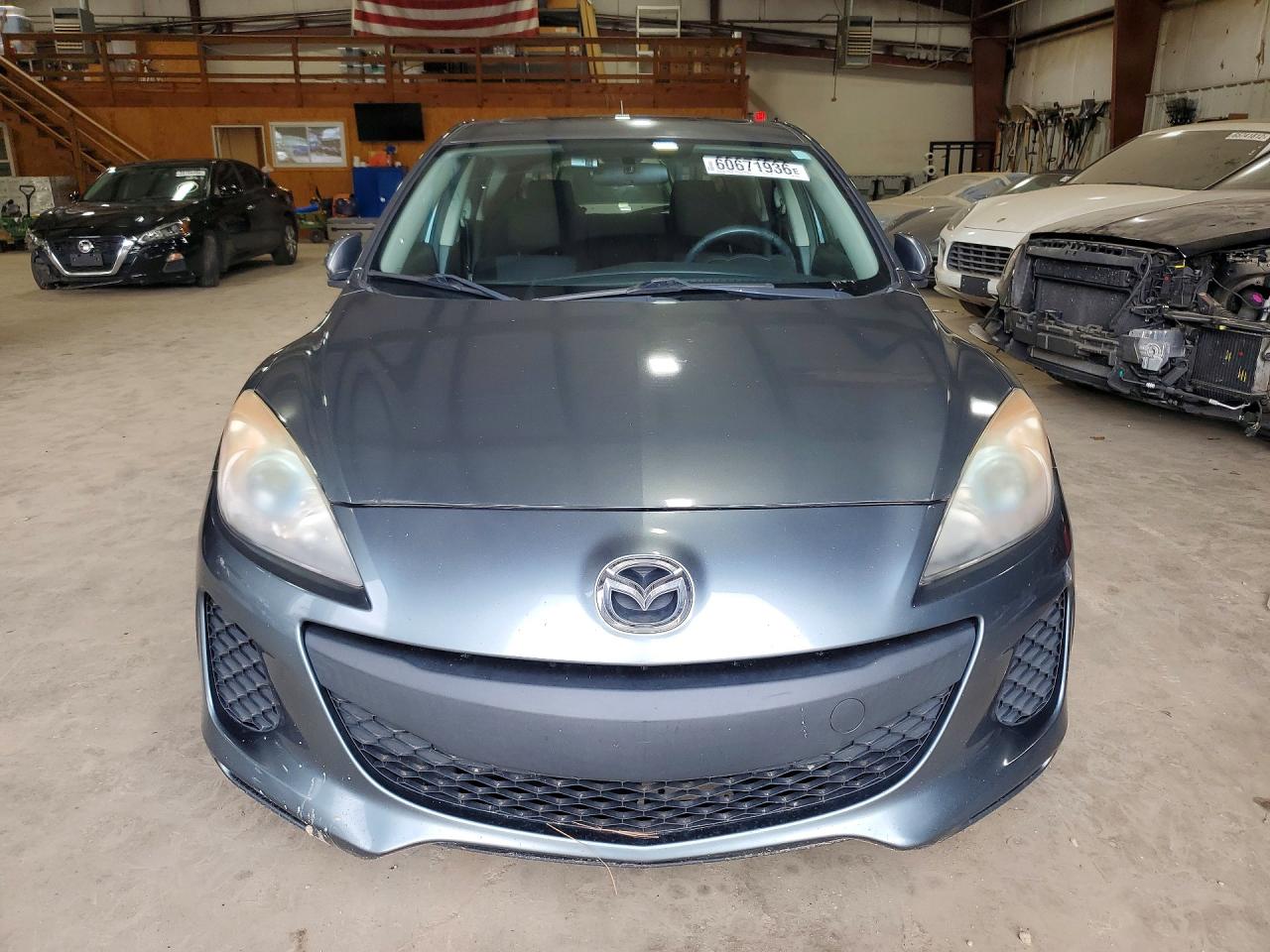 2013 Mazda 3 I Серый vin: JM1BL1L79D1790168