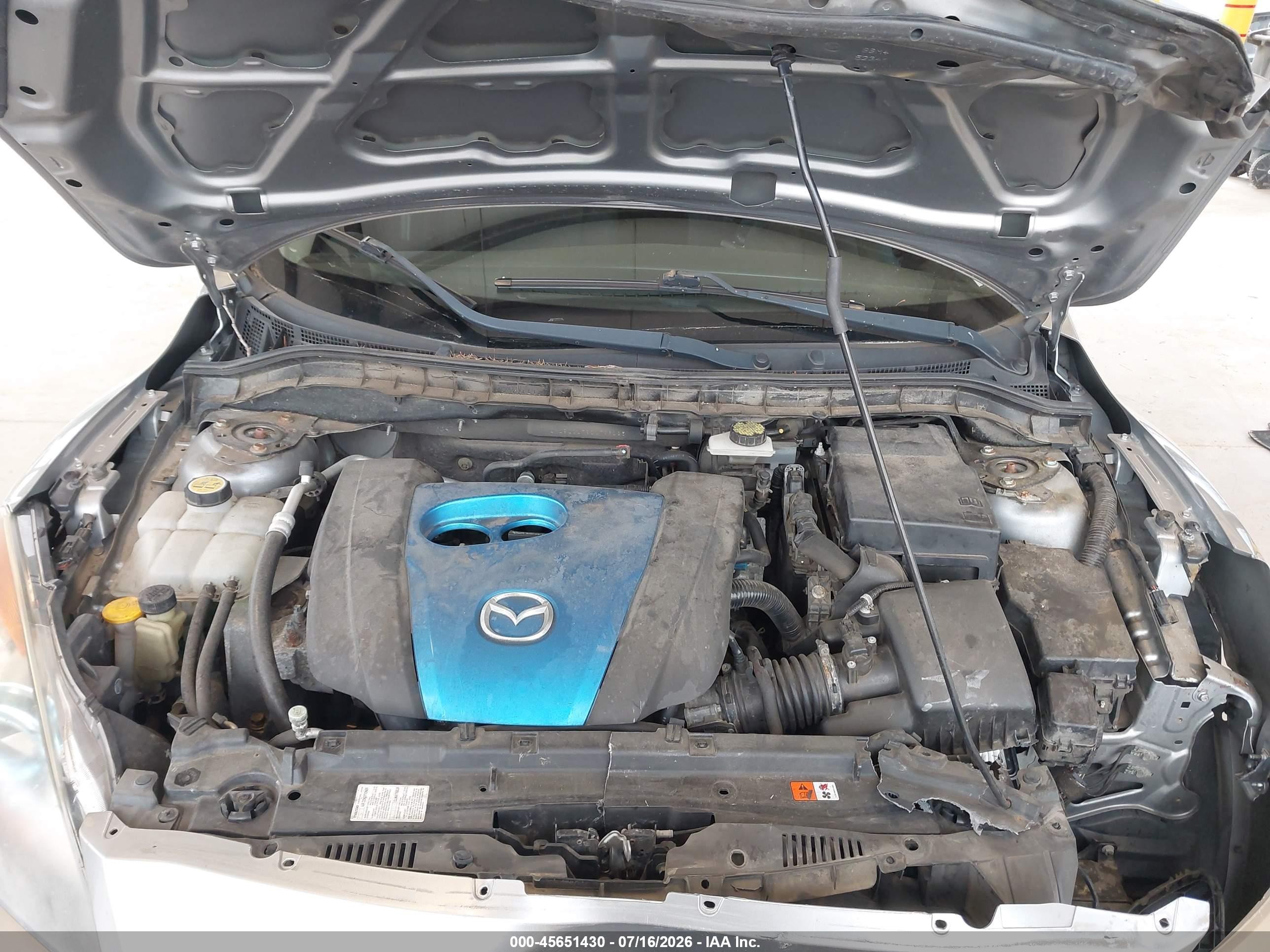 2013 Mazda Mazda3 I Touring Silver vin: JM1BL1L79D1796195