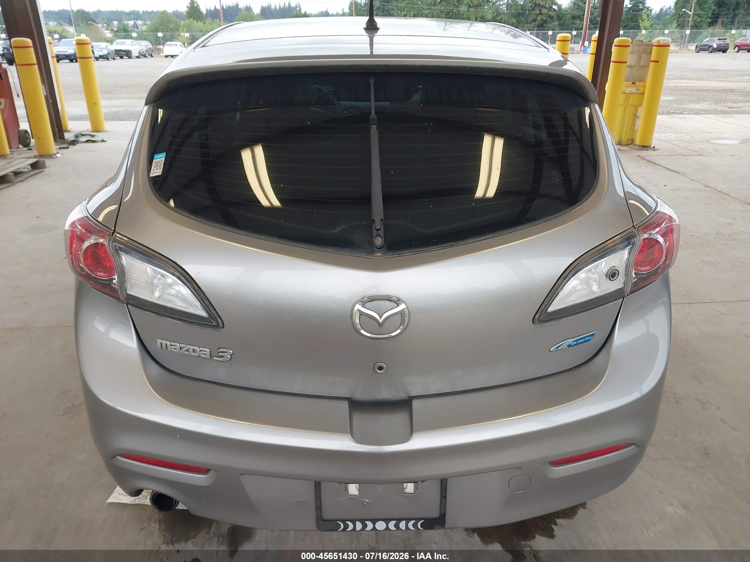 2013 Mazda Mazda3 I Touring Silver vin: JM1BL1L79D1796195