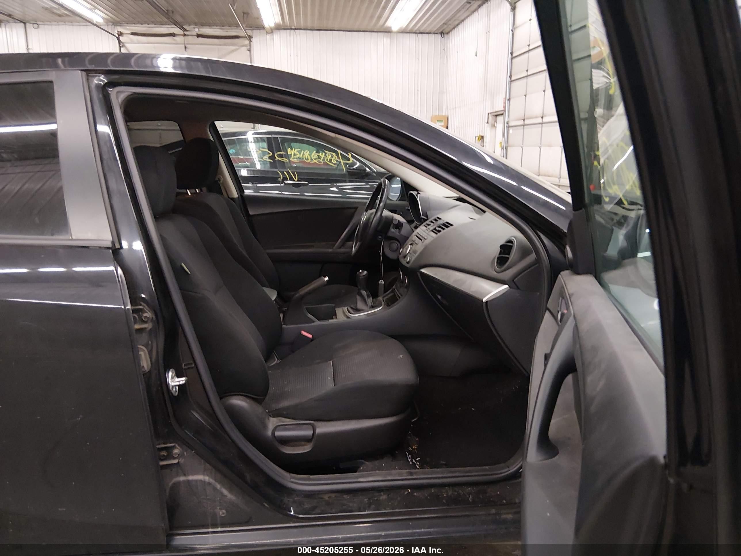 2013 Mazda Mazda3 I Touring Black vin: JM1BL1L79D1822066