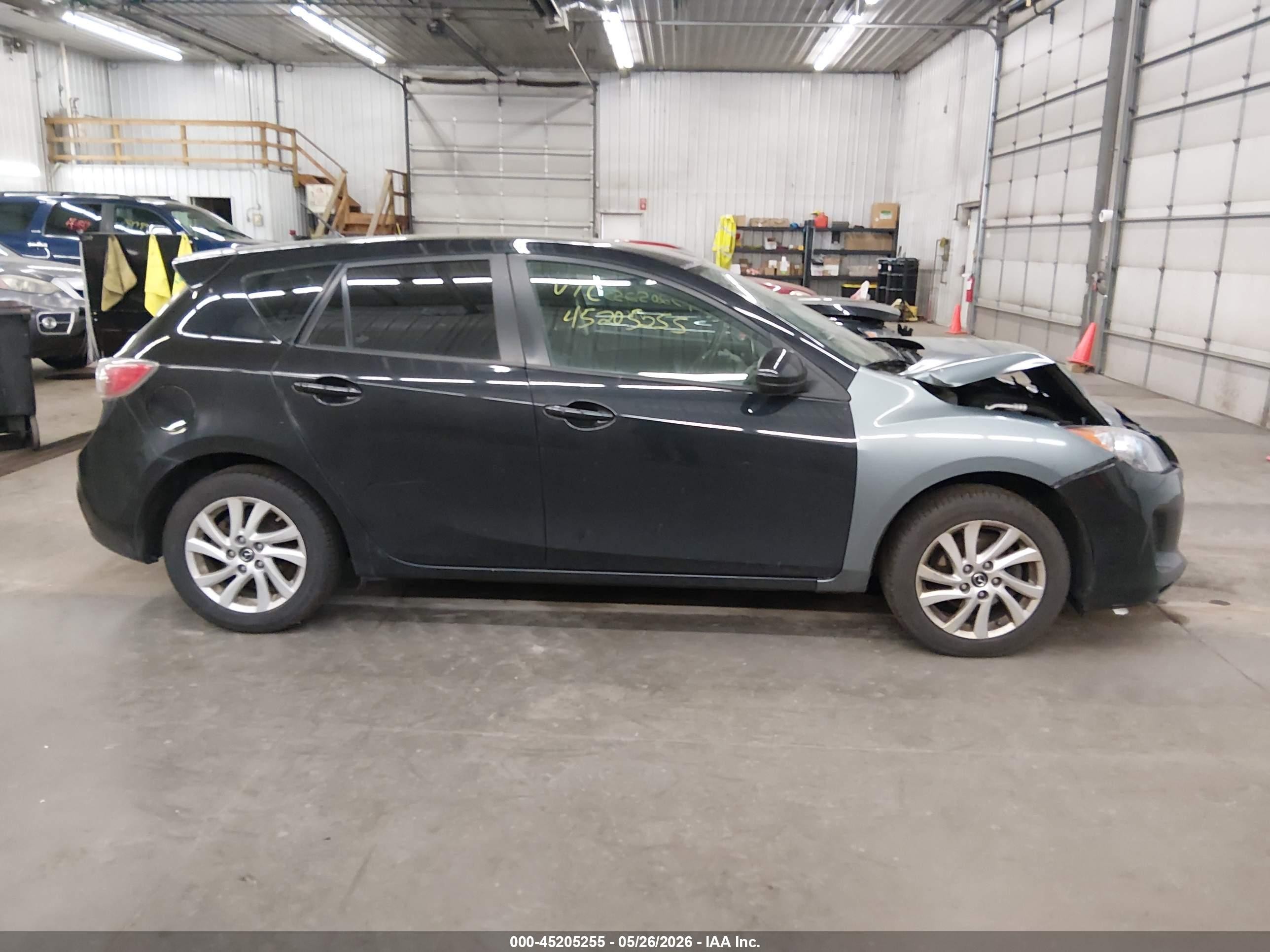 2013 Mazda Mazda3 I Touring Black vin: JM1BL1L79D1822066