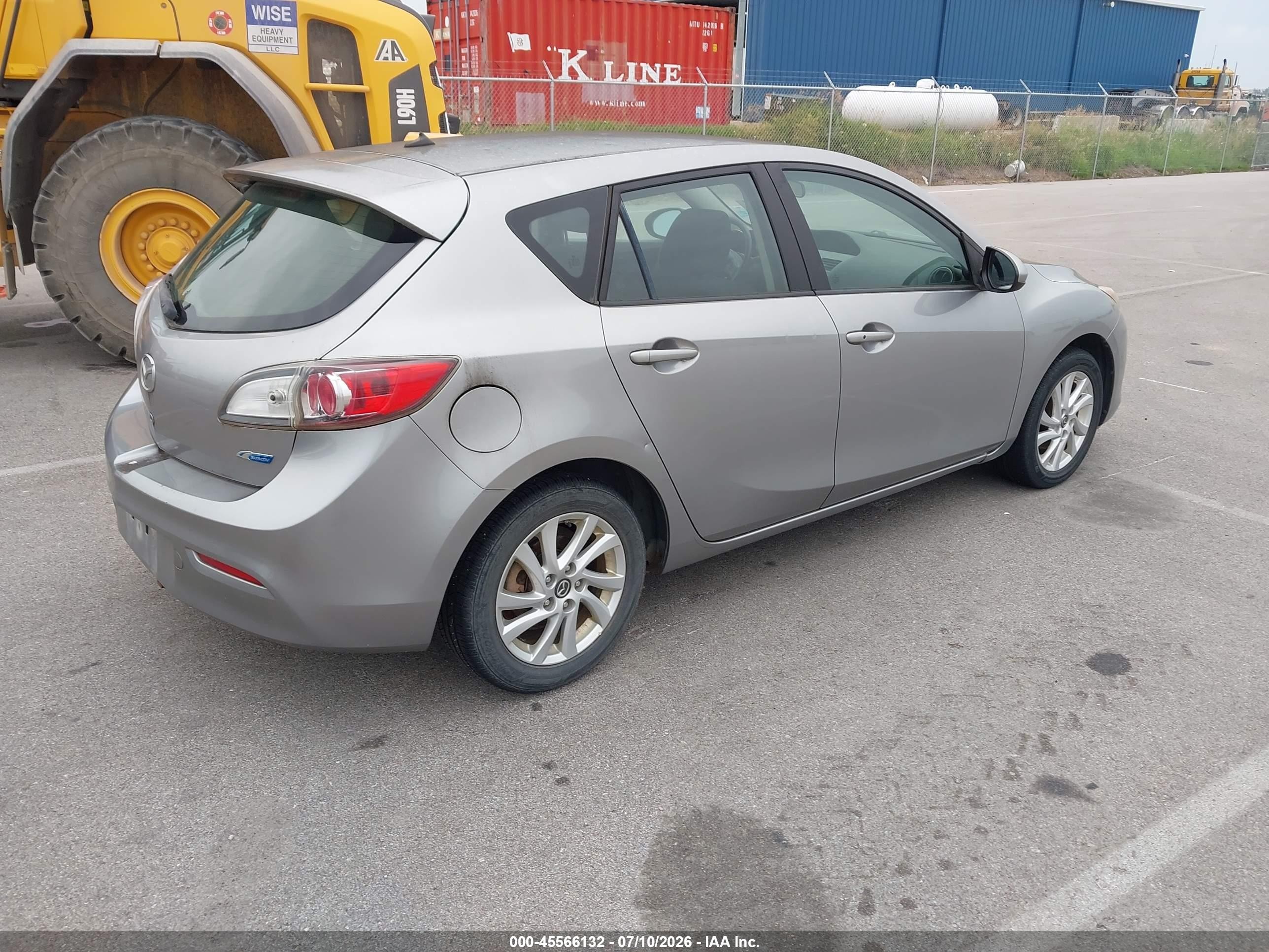 2013 Mazda Mazda3 I Touring Silver vin: JM1BL1L7XD1728889