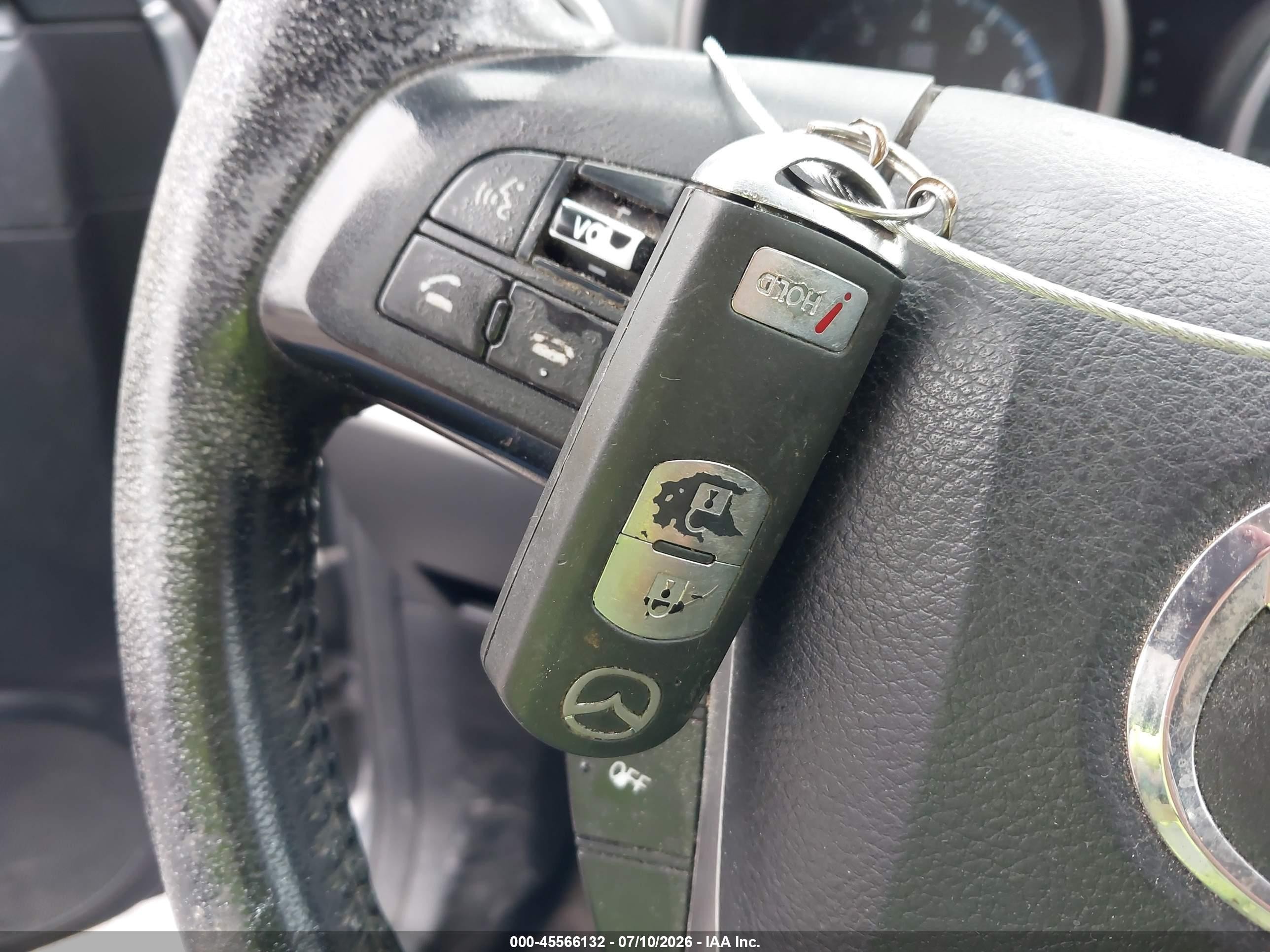 2013 Mazda Mazda3 I Touring Silver vin: JM1BL1L7XD1728889