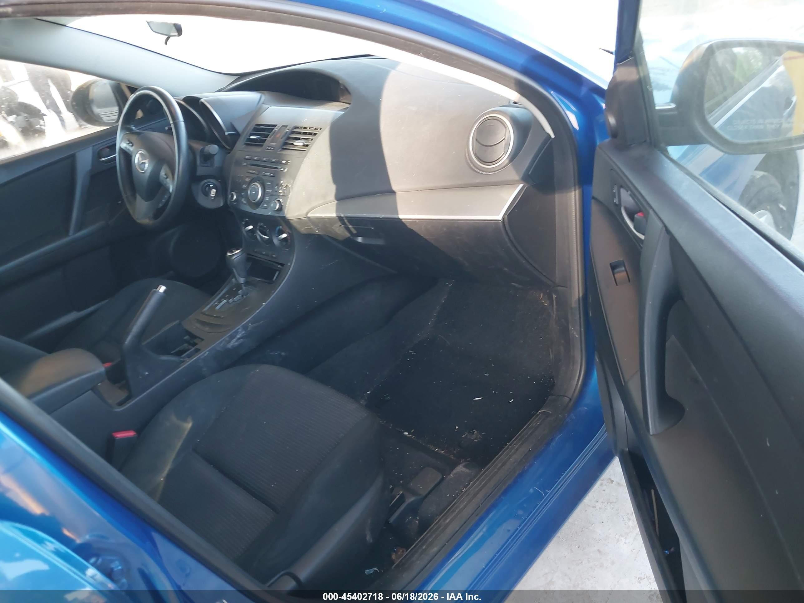 2012 Mazda Mazda3 I Touring Синий vin: JM1BL1L81C1525459
