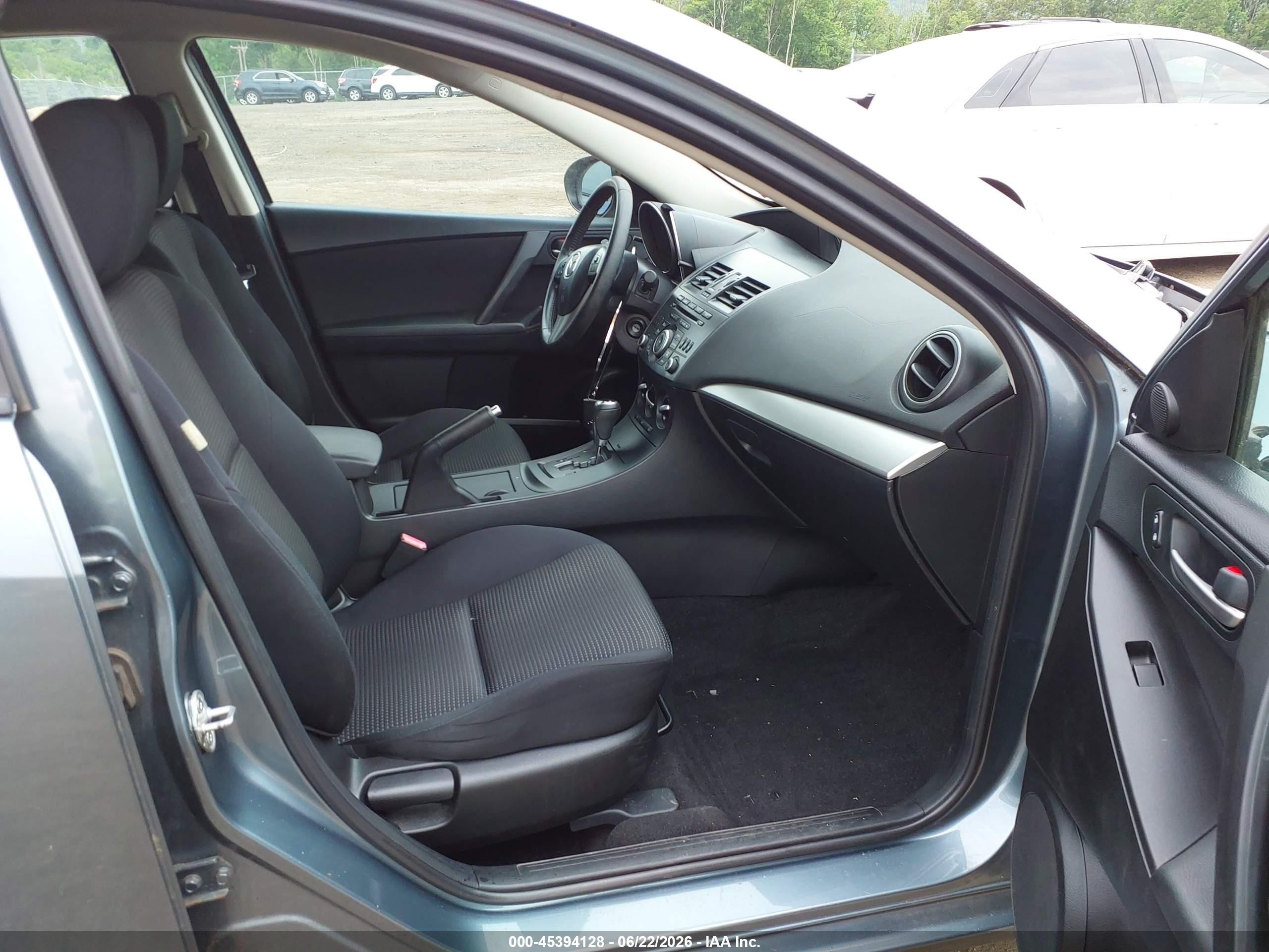 2012 Mazda Mazda3 I Touring Green vin: JM1BL1L81C1542648