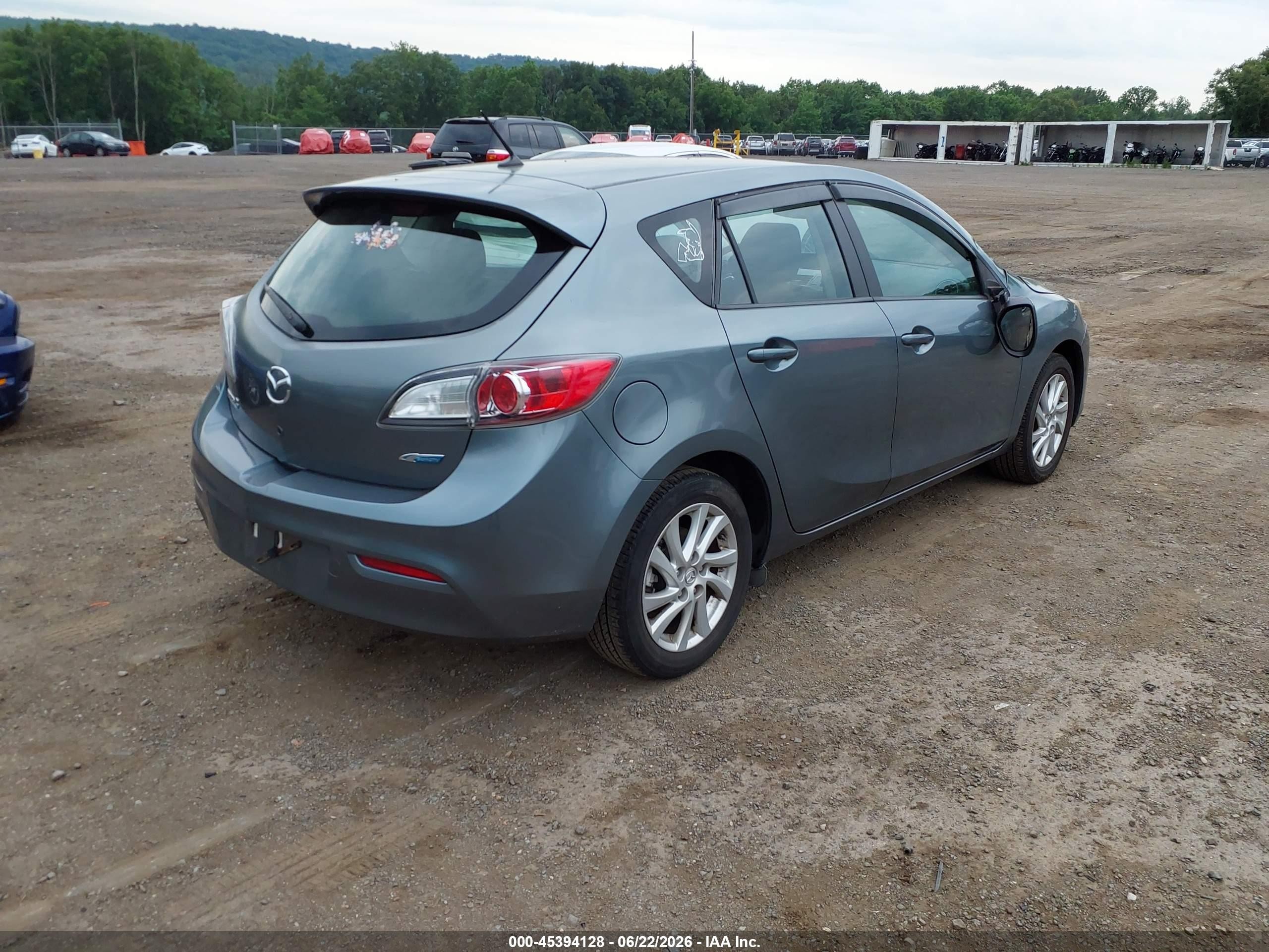 2012 Mazda Mazda3 I Touring Green vin: JM1BL1L81C1542648