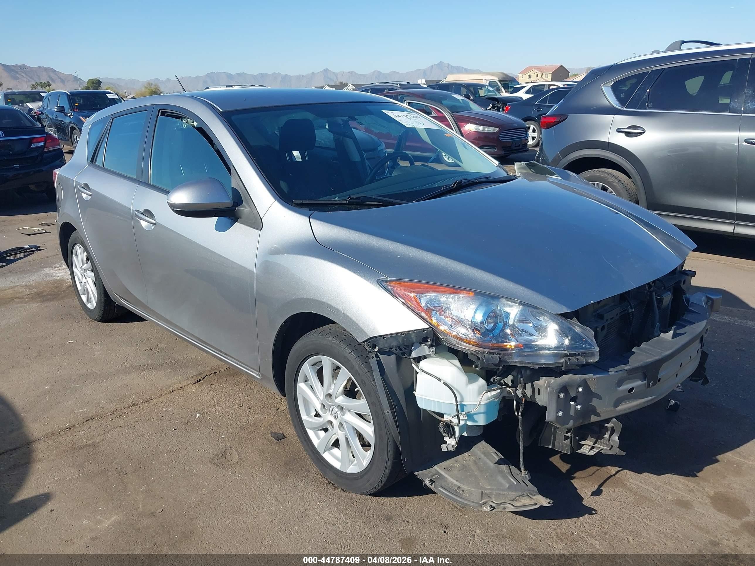 2012 Mazda Mazda3 I Touring Silver vin: JM1BL1L81C1614108