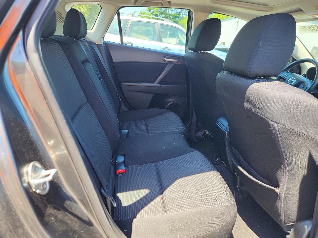2012 Mazda 3 I Gray vin: JM1BL1L81C1681596