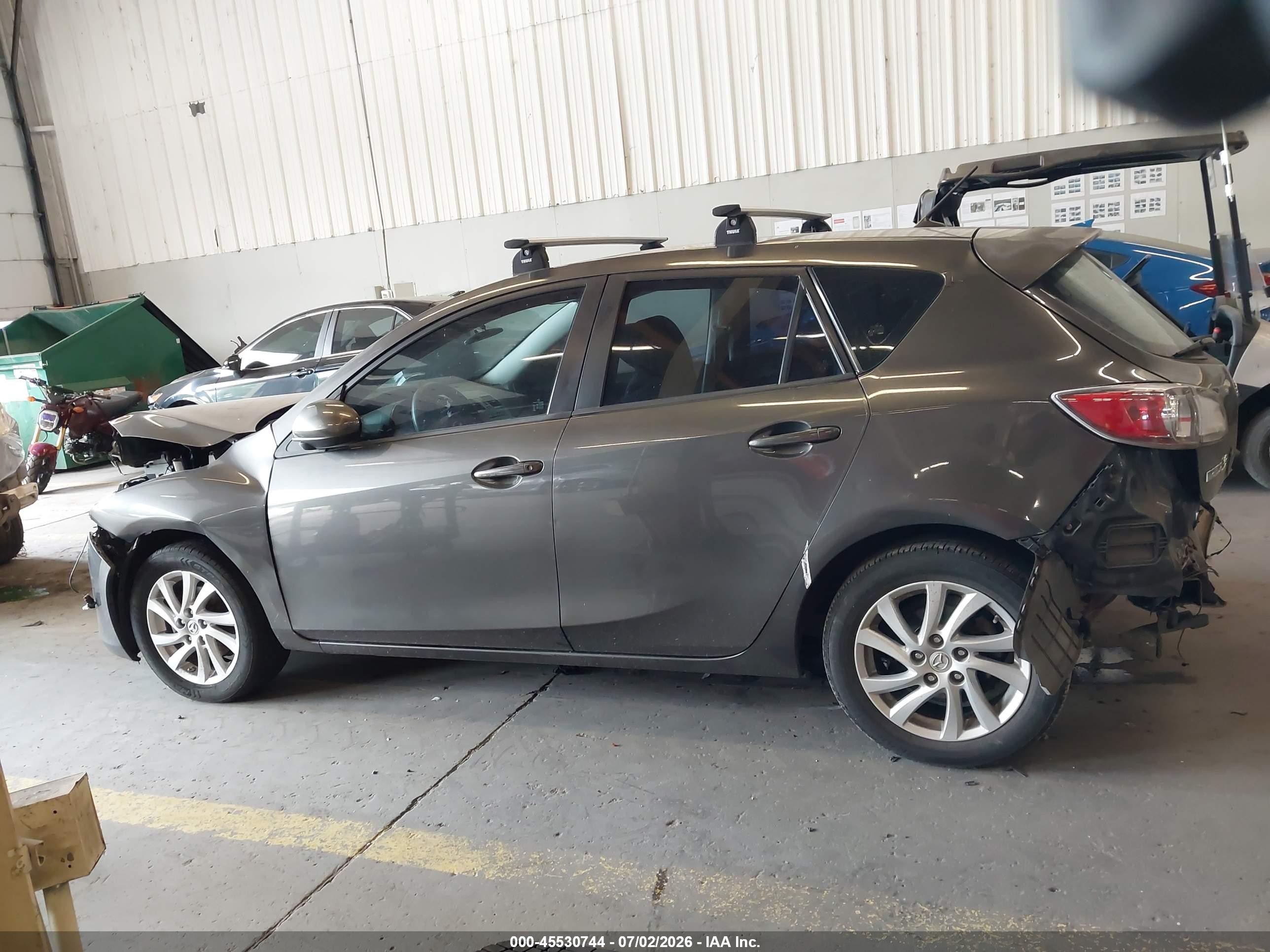 2012 Mazda Mazda3 I Touring Gray vin: JM1BL1L82C1562326