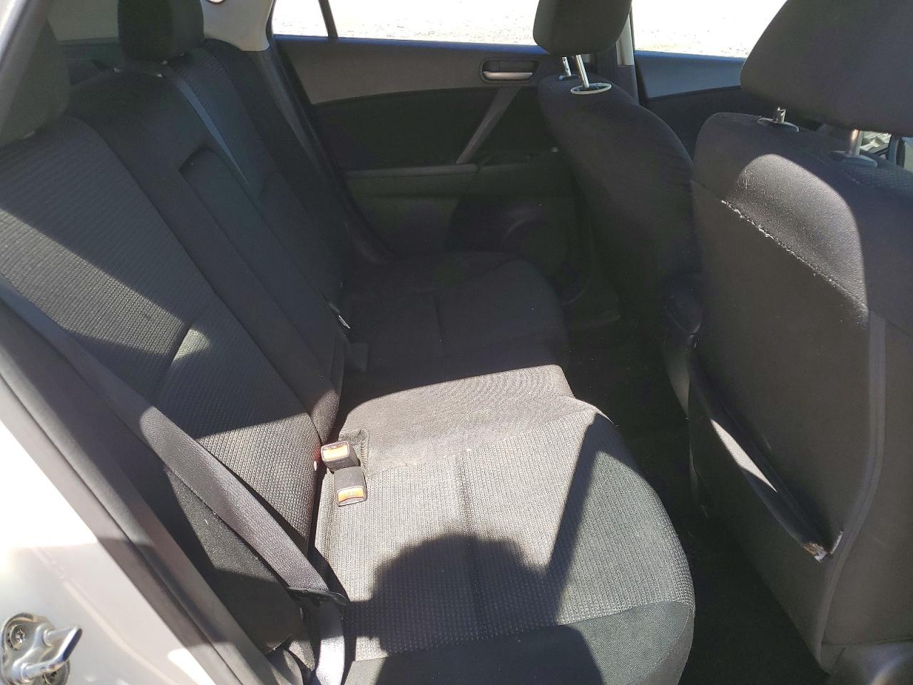 2012 Mazda 3 I White vin: JM1BL1L83C1552730
