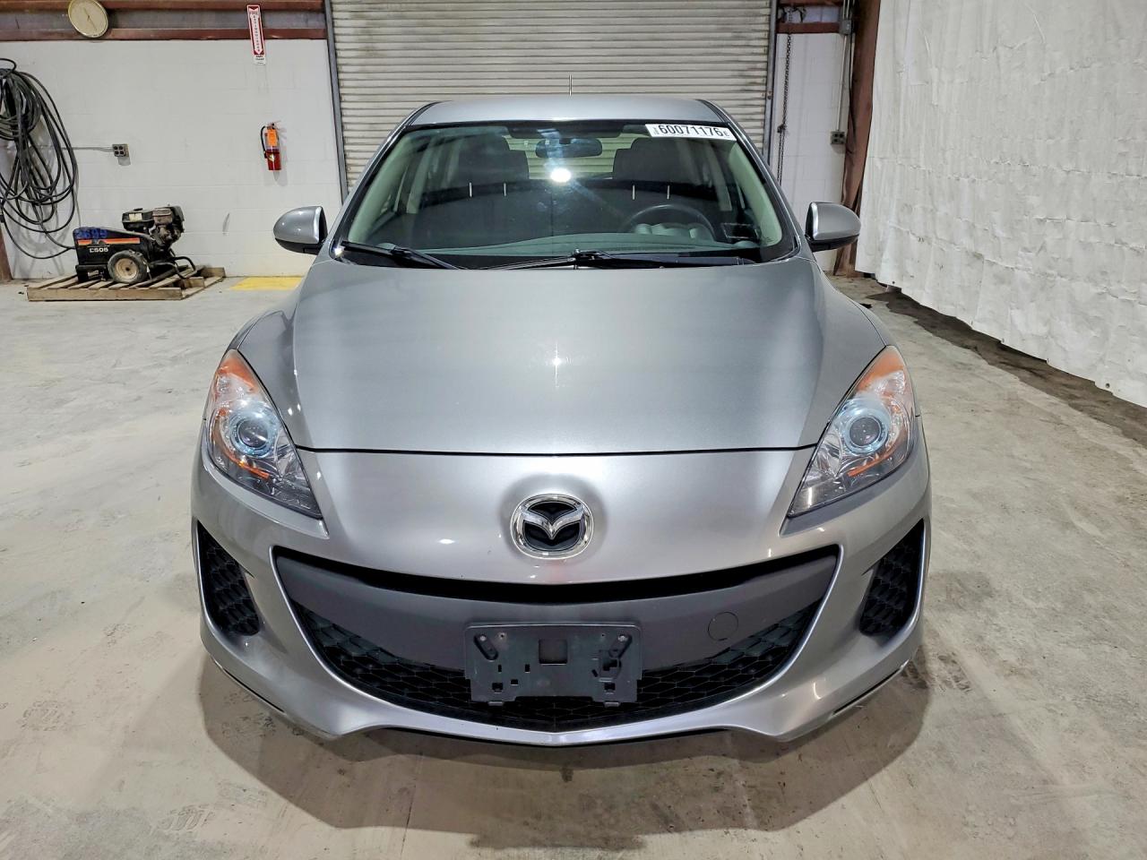 2012 Mazda 3 I Серебряный vin: JM1BL1L83C1698223