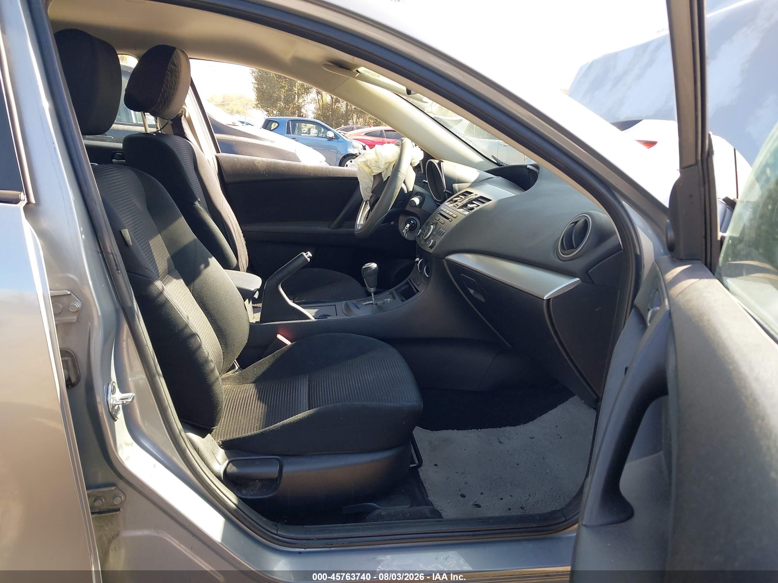 2012 Mazda Mazda3 I Touring Gray vin: JM1BL1L84C1552655