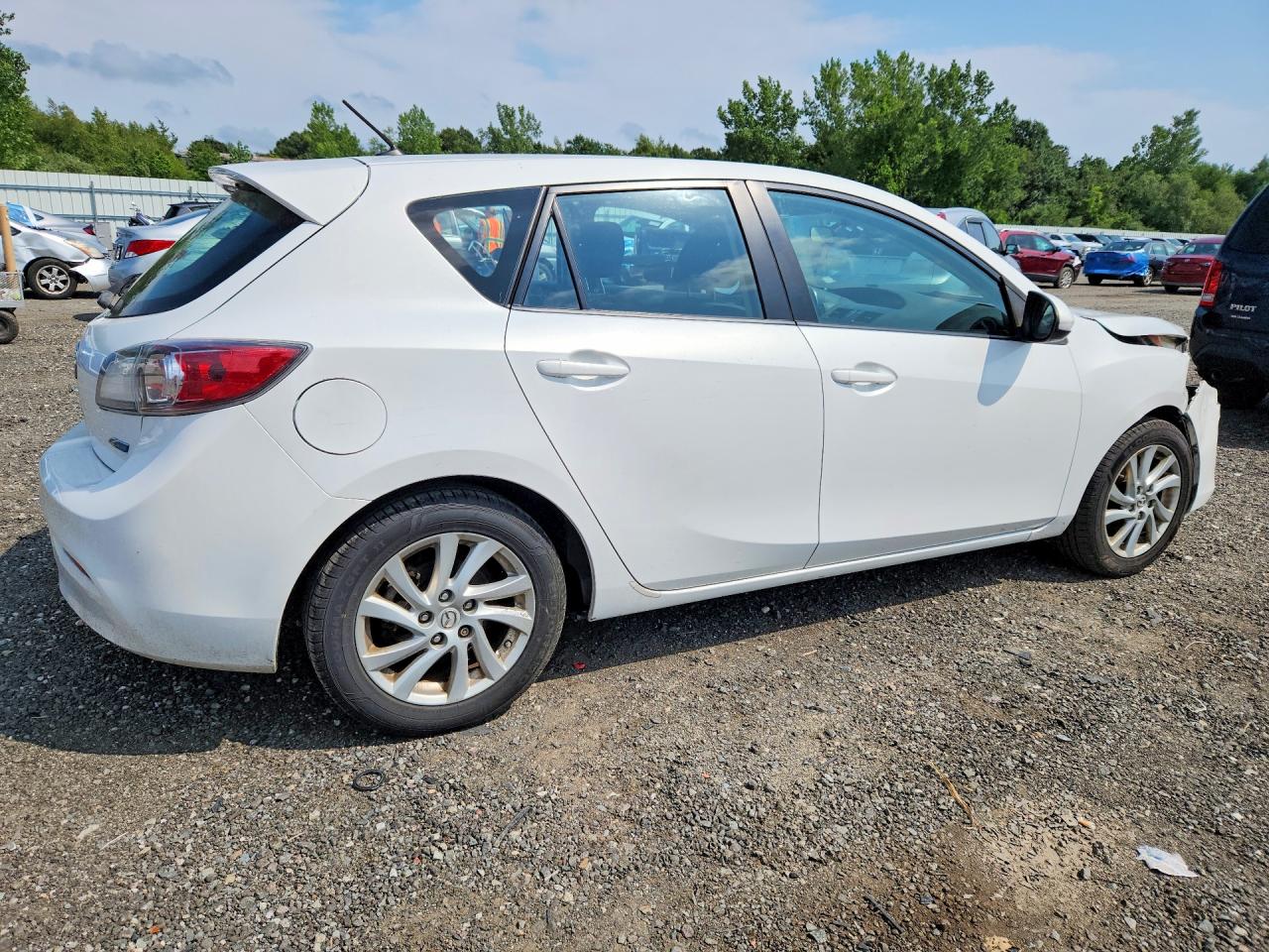 2012 Mazda 3 I White vin: JM1BL1L84C1584411