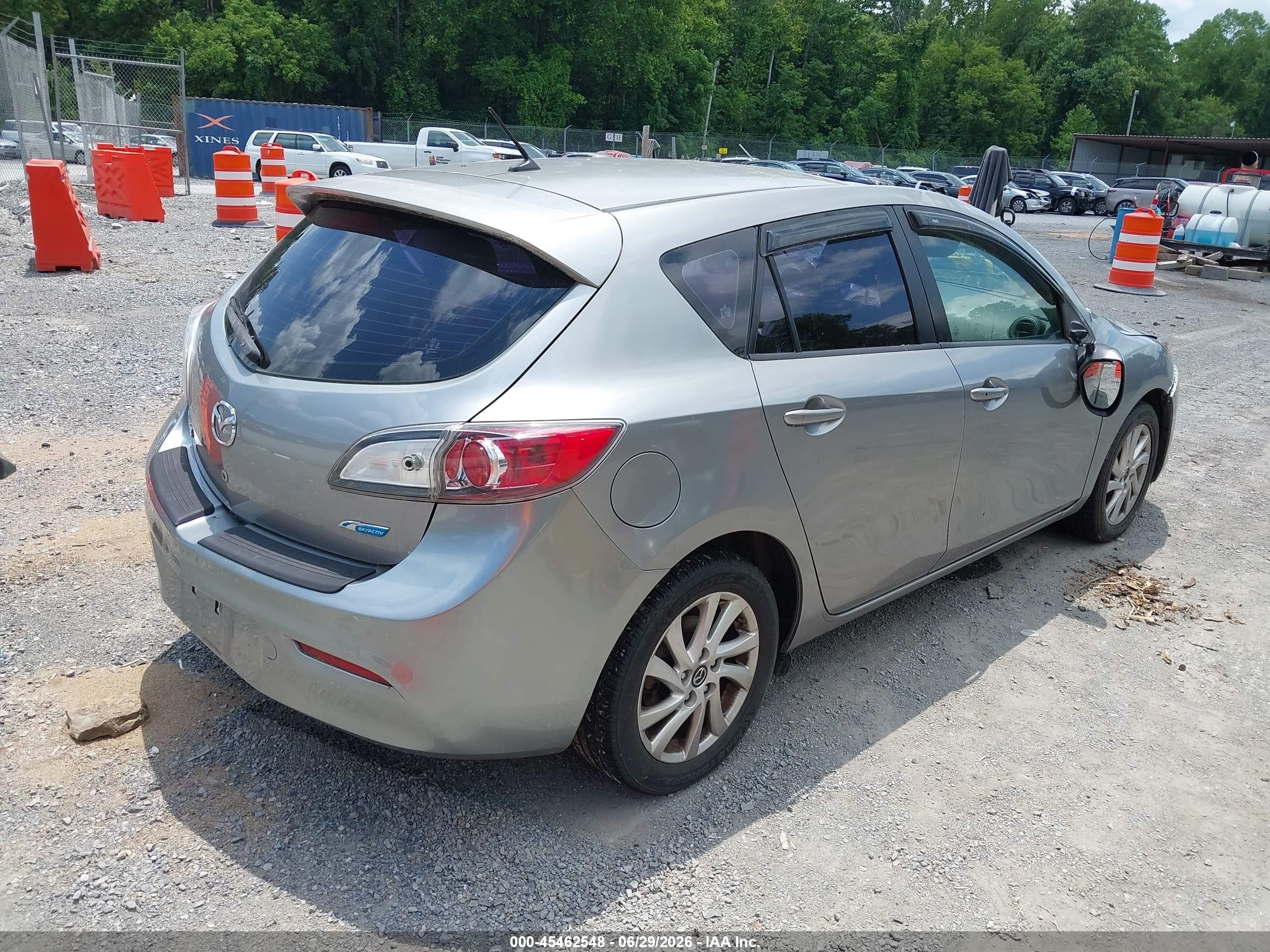 2013 Mazda Mazda3 I Touring Silver vin: JM1BL1L84D1713443
