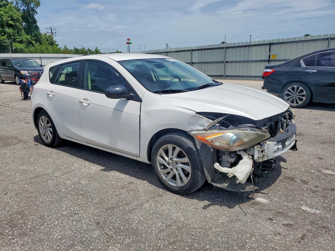 2012 Mazda 3 I White vin: JM1BL1L86C1522198