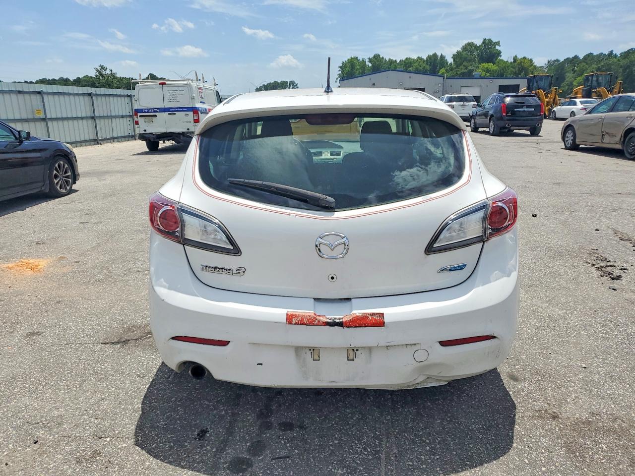 2012 Mazda 3 I White vin: JM1BL1L86C1522198