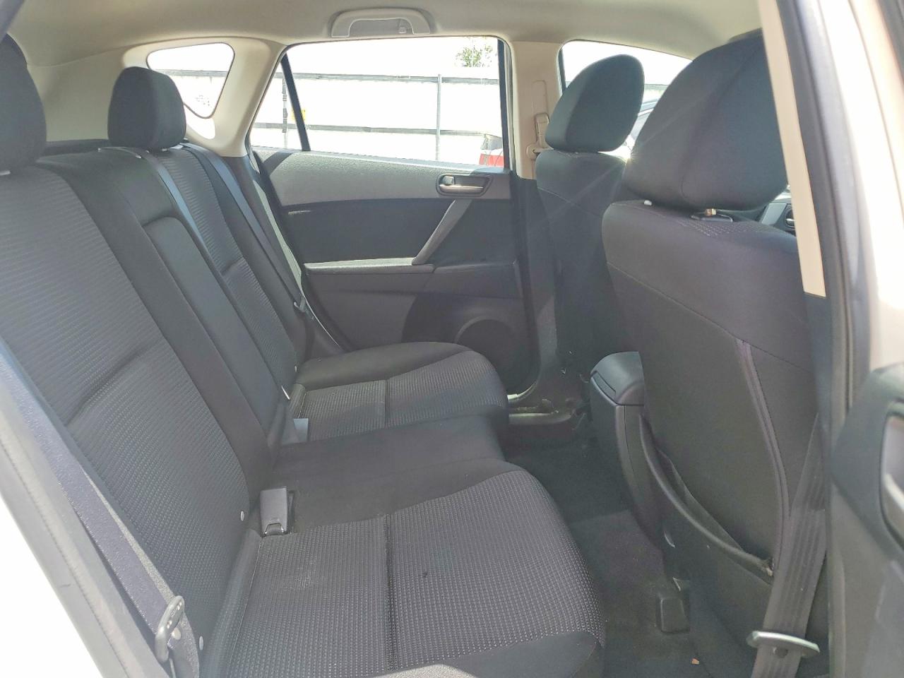 2012 Mazda 3 I White vin: JM1BL1L86C1522198
