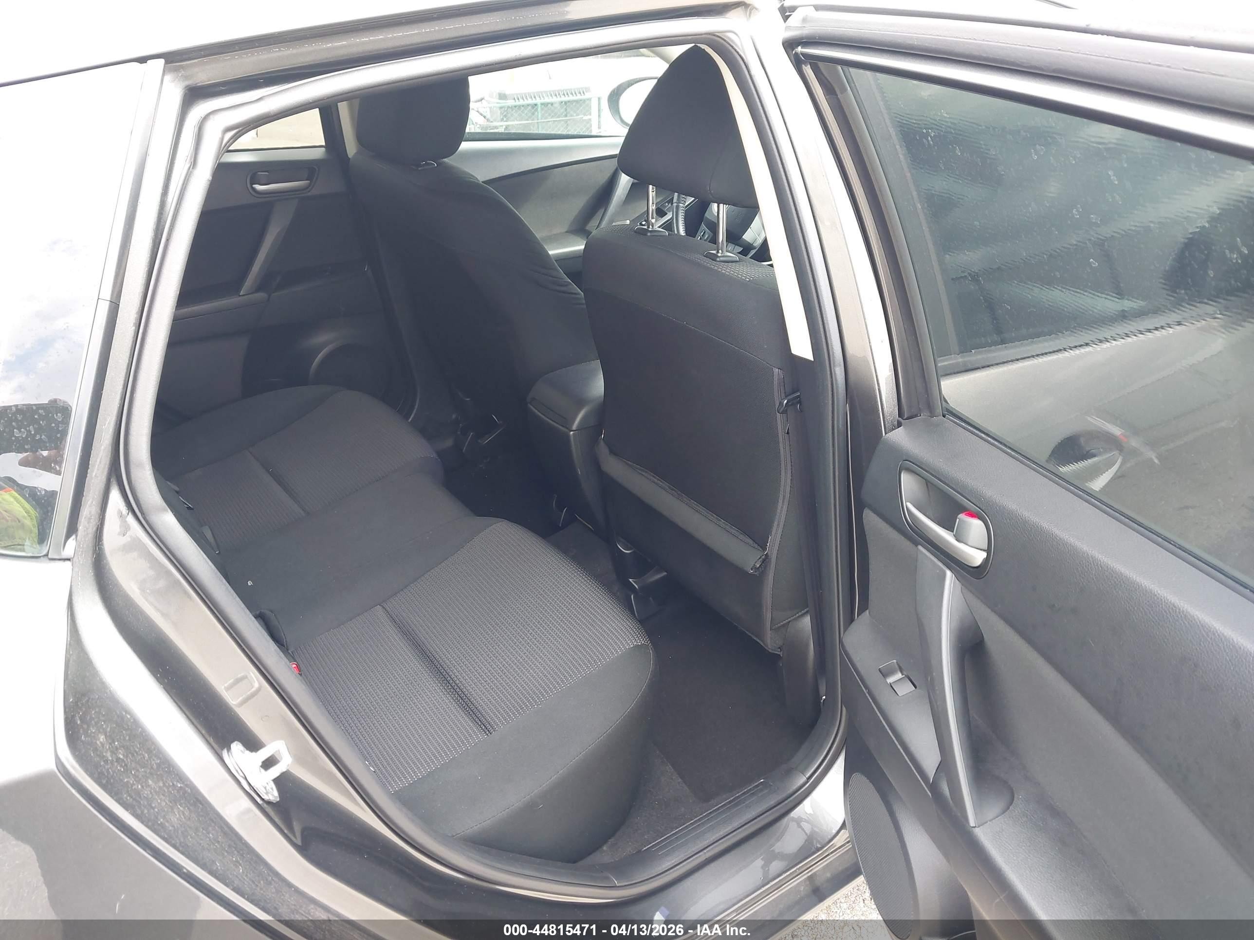 2012 Mazda Mazda3 I Touring Gray vin: JM1BL1L86C1636573