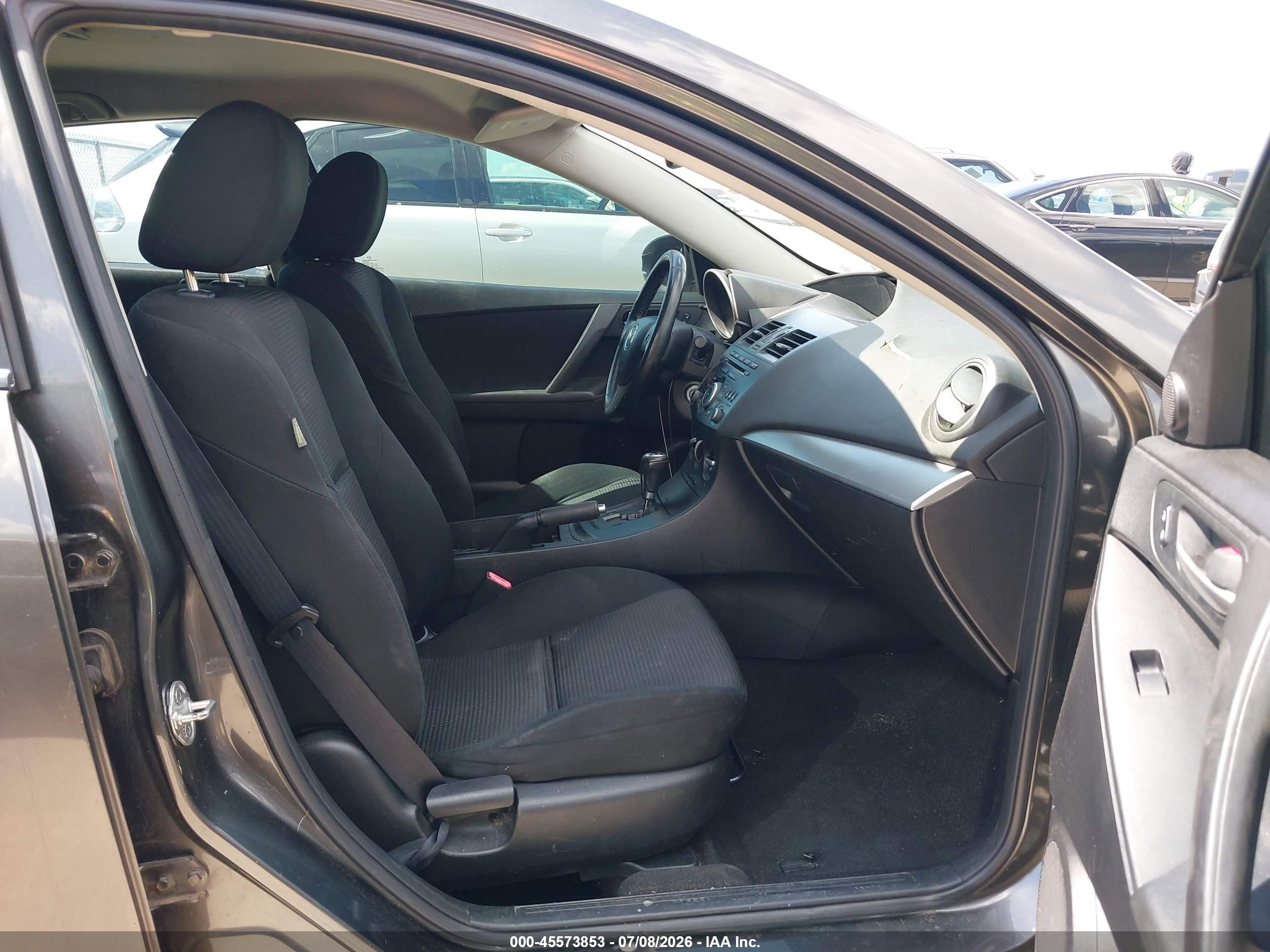 2012 Mazda Mazda3 I Touring Gray vin: JM1BL1L86C1657682
