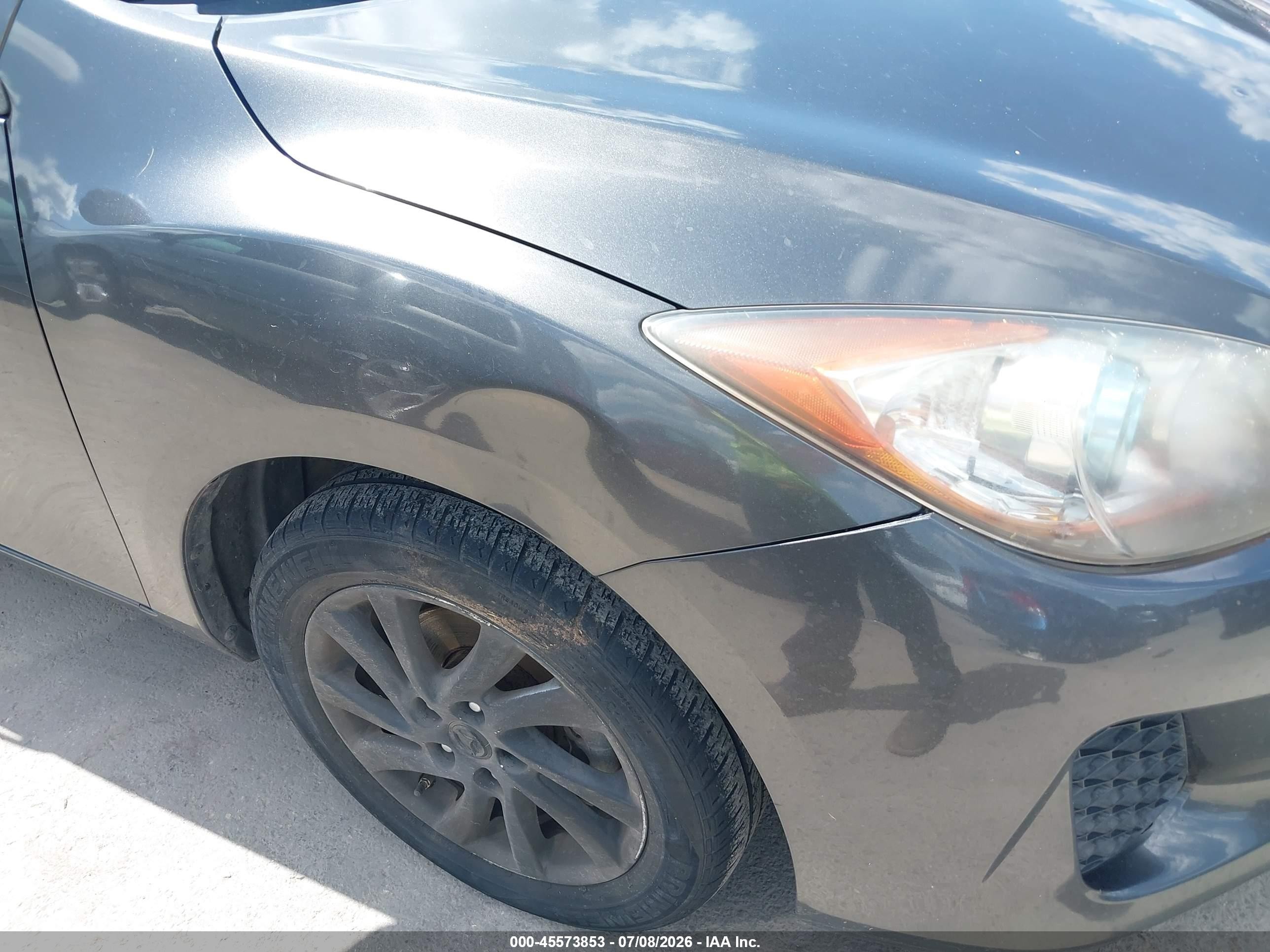 2012 Mazda Mazda3 I Touring Gray vin: JM1BL1L86C1657682