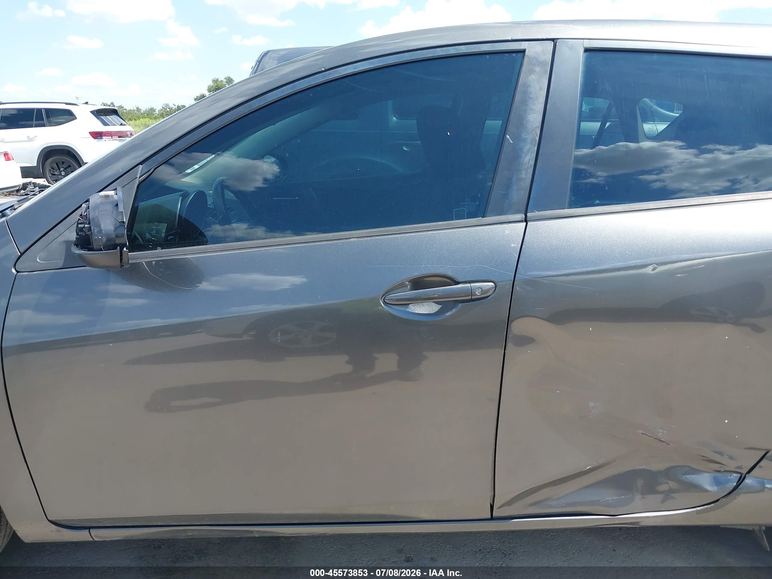 2012 Mazda Mazda3 I Touring Gray vin: JM1BL1L86C1657682
