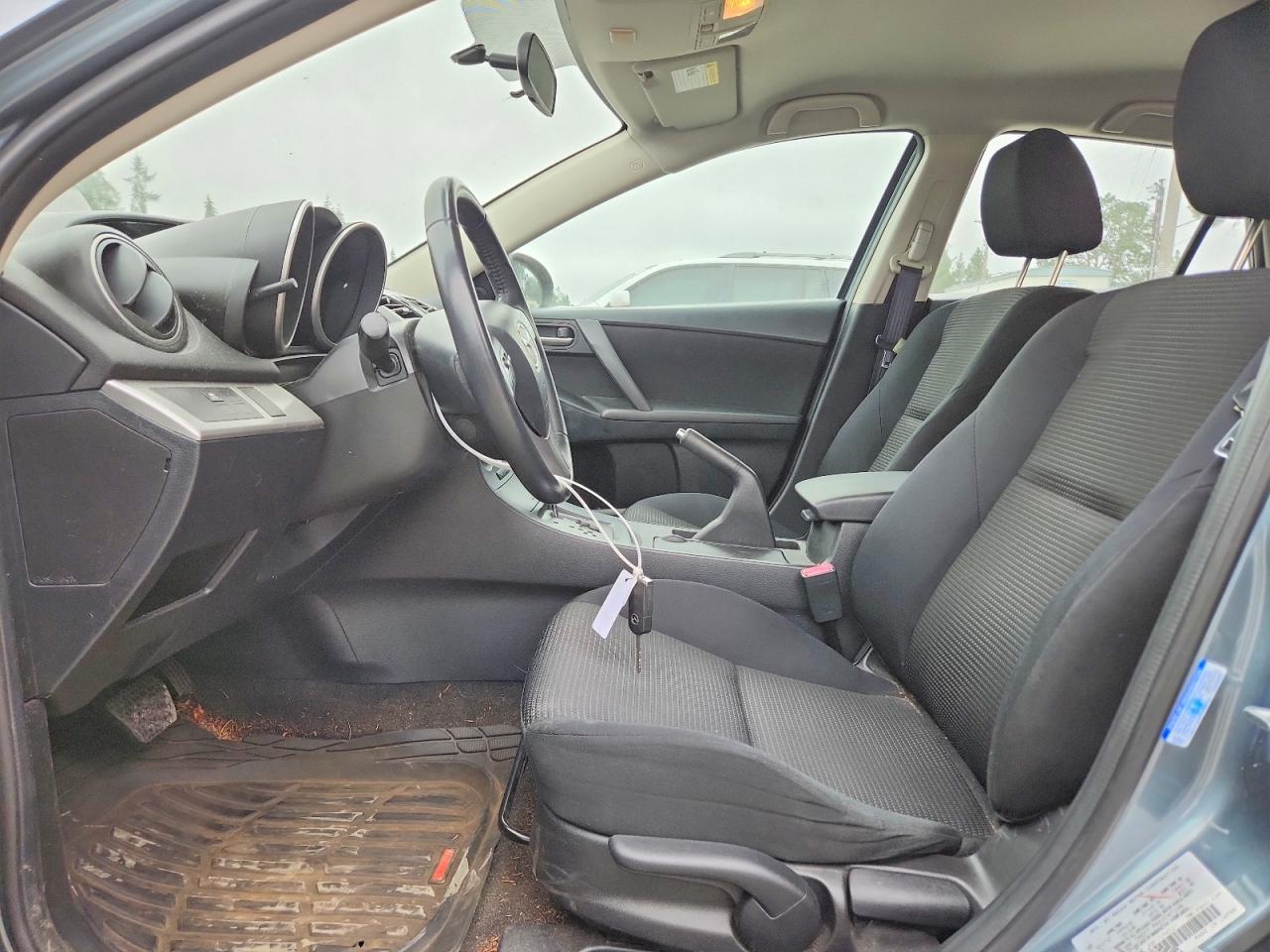 2012 Mazda 3 I Teal vin: JM1BL1L88C1596321