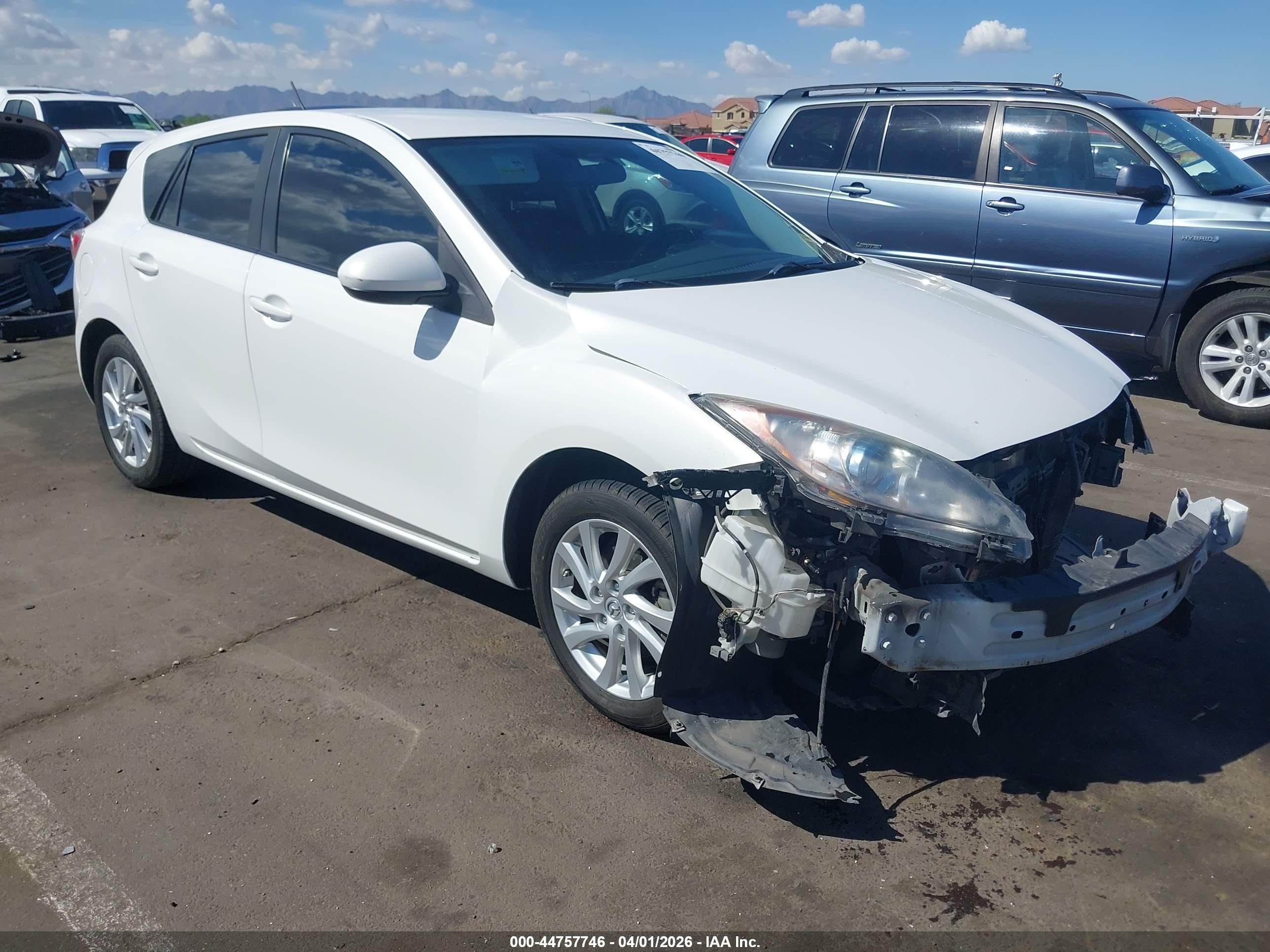 2012 Mazda Mazda3 I Touring White vin: JM1BL1L89C1604166