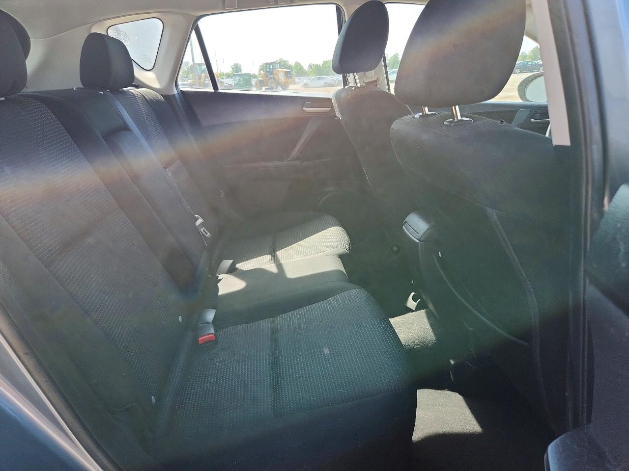2012 Mazda 3 I Gray vin: JM1BL1L8XC1655451