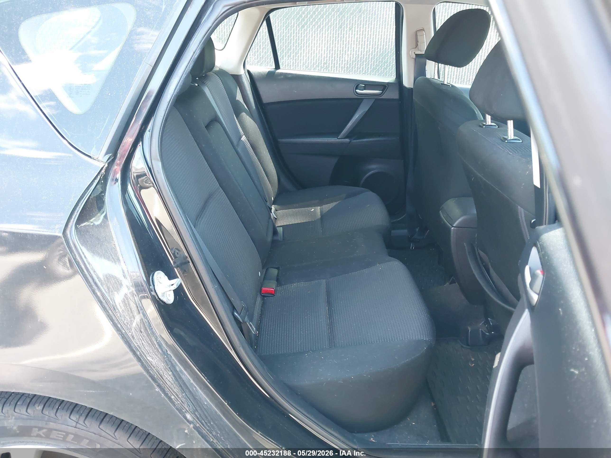 2013 Mazda Mazda3 I Touring Черный vin: JM1BL1LP3D1739958