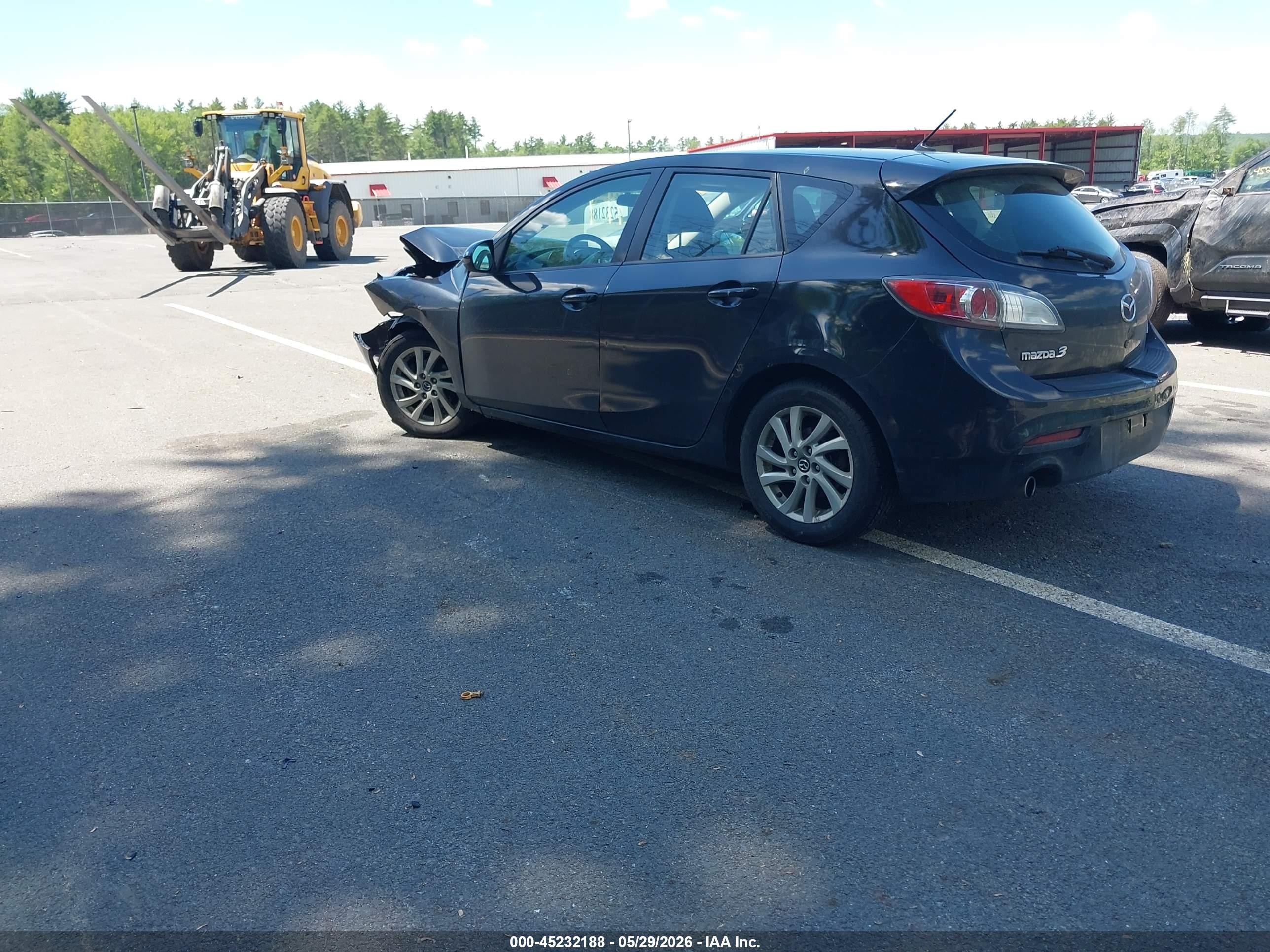 2013 Mazda Mazda3 I Touring Черный vin: JM1BL1LP3D1739958