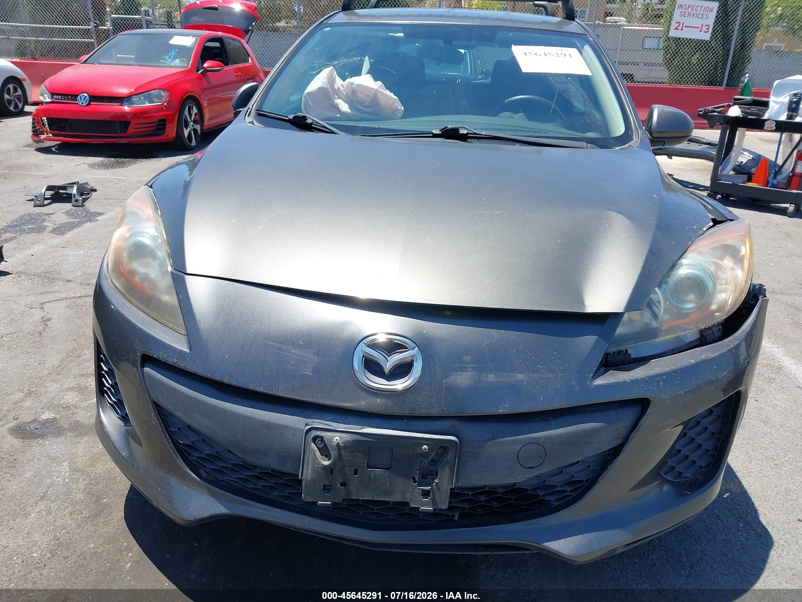 2013 Mazda Mazda3 I Touring Gray vin: JM1BL1LP4D1798856