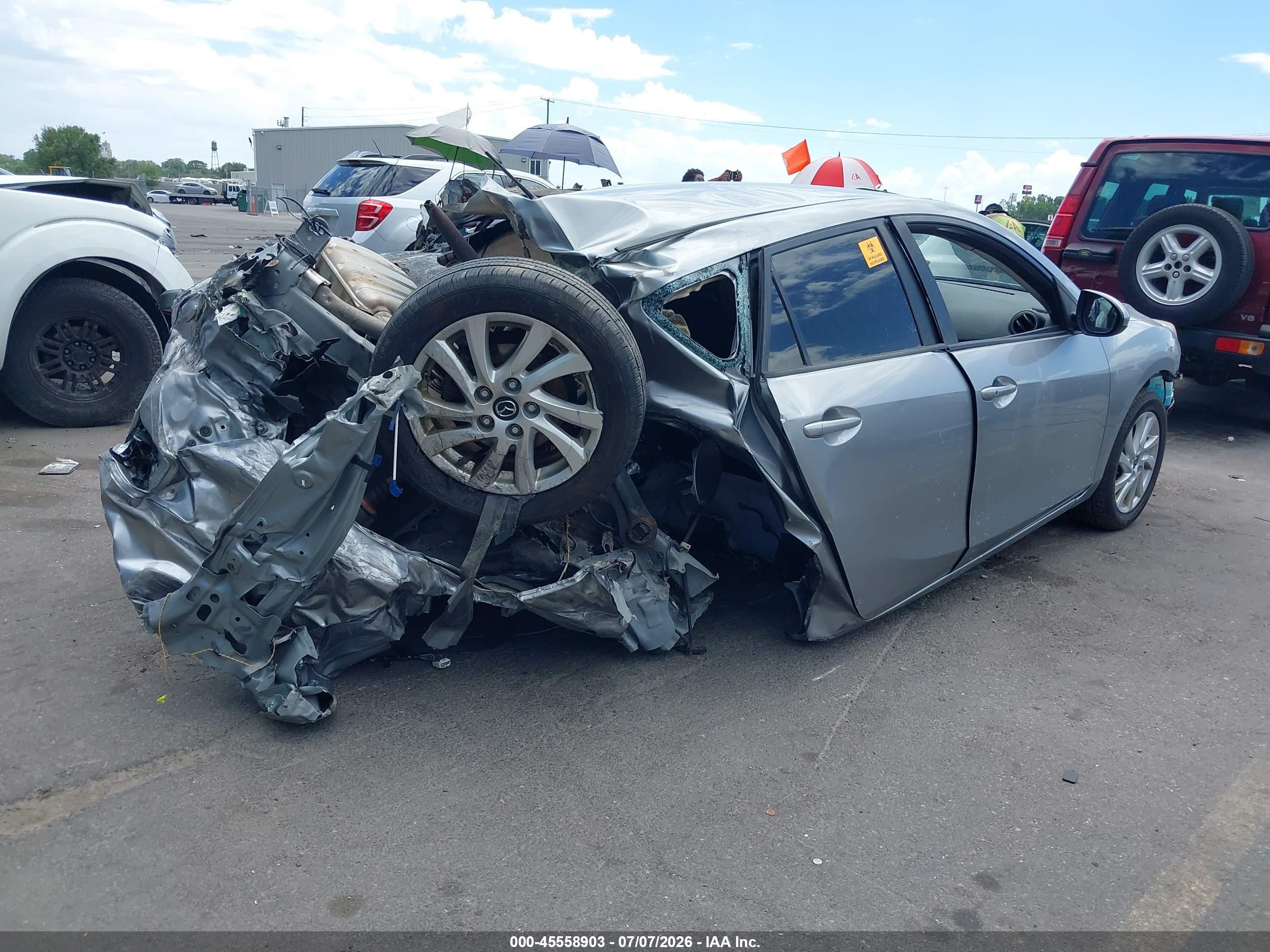 2013 Mazda Mazda3   Серый vin: JM1BL1LP5D1778020