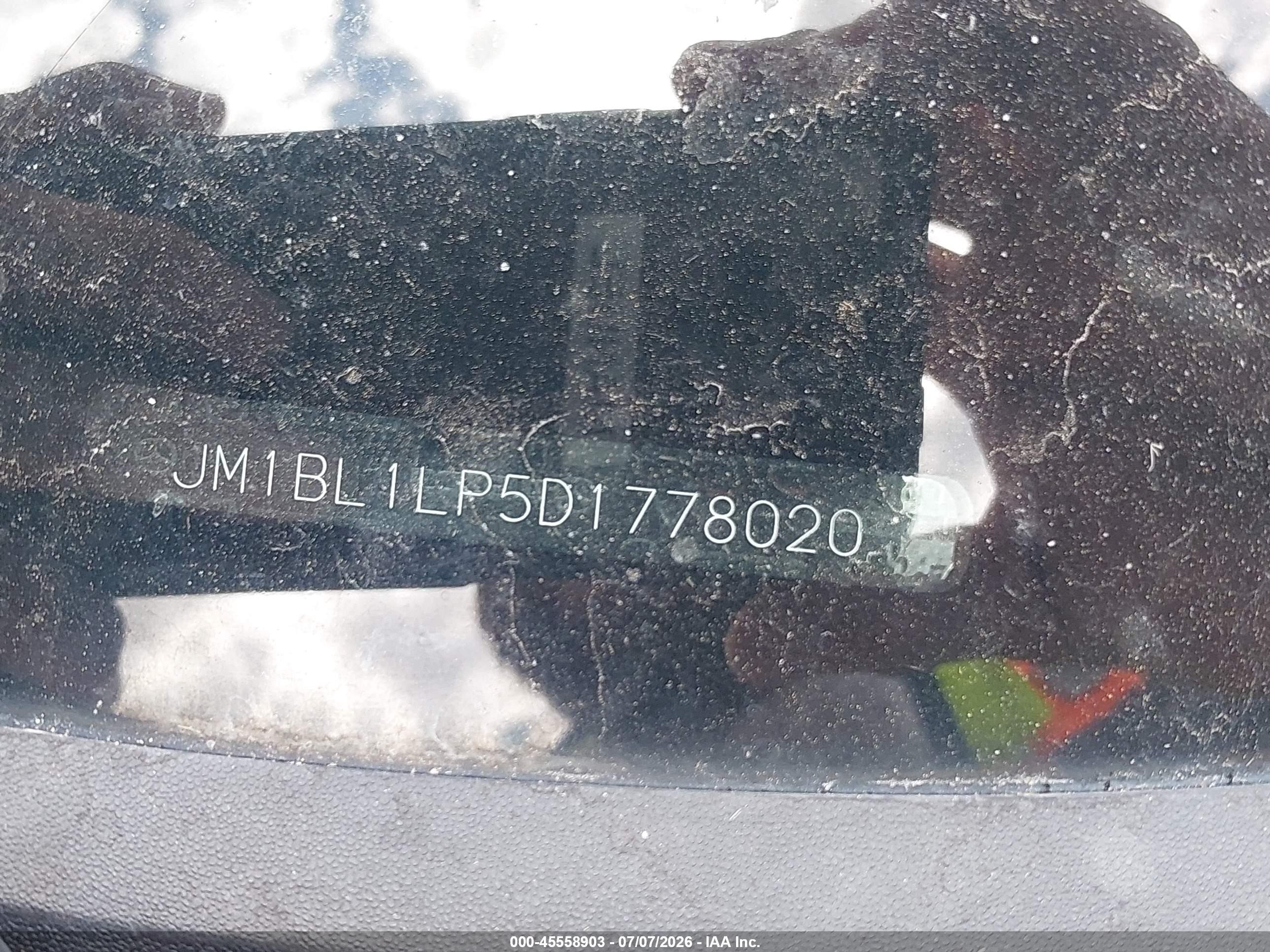 2013 Mazda Mazda3   Серый vin: JM1BL1LP5D1778020