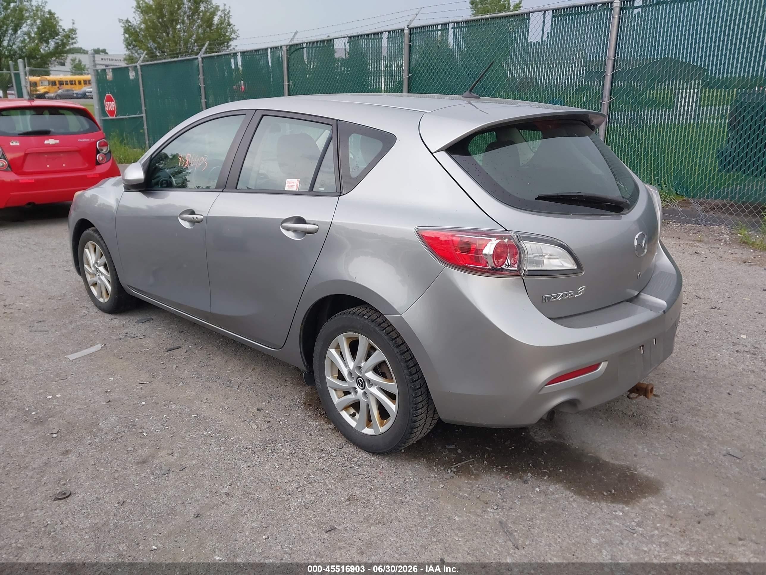 2013 Mazda Mazda3 I Touring Silver vin: JM1BL1LP6D1788541