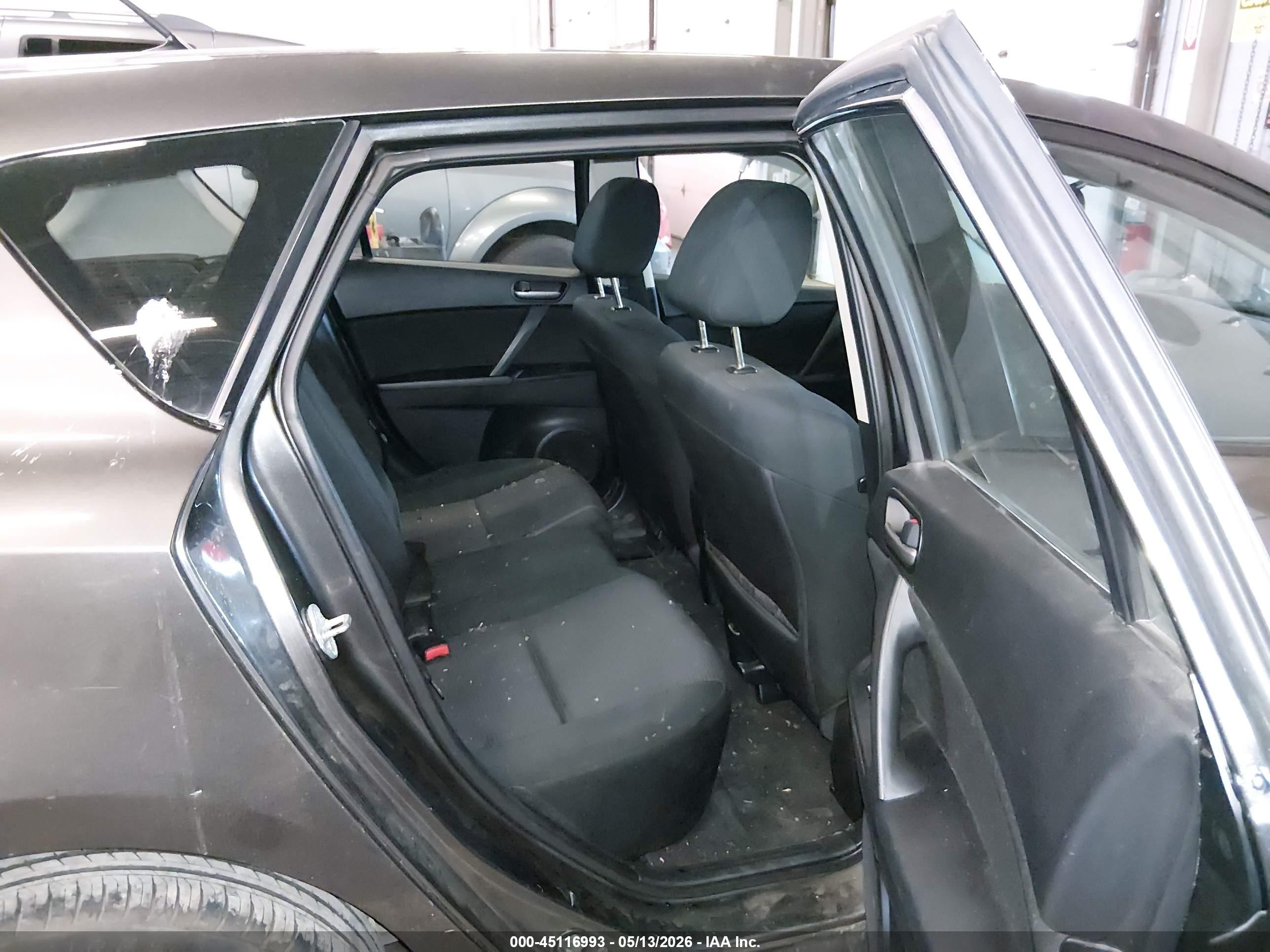 2013 Mazda Mazda3 I Touring Gray vin: JM1BL1LP6D1830481