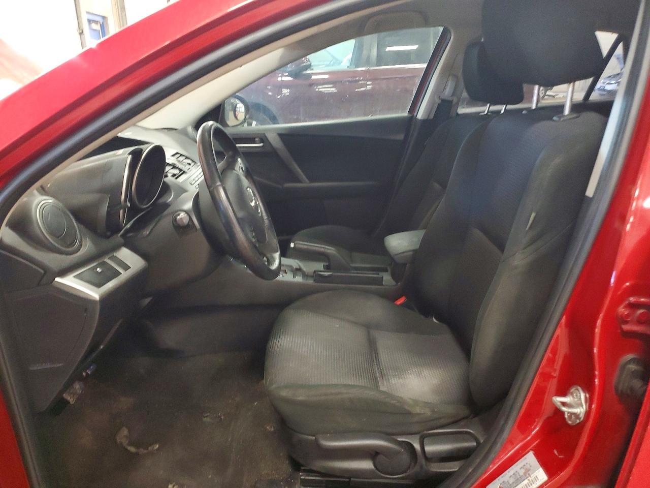 2013 Mazda Mazda3 Red vin: JM1BL1LP7D1721334