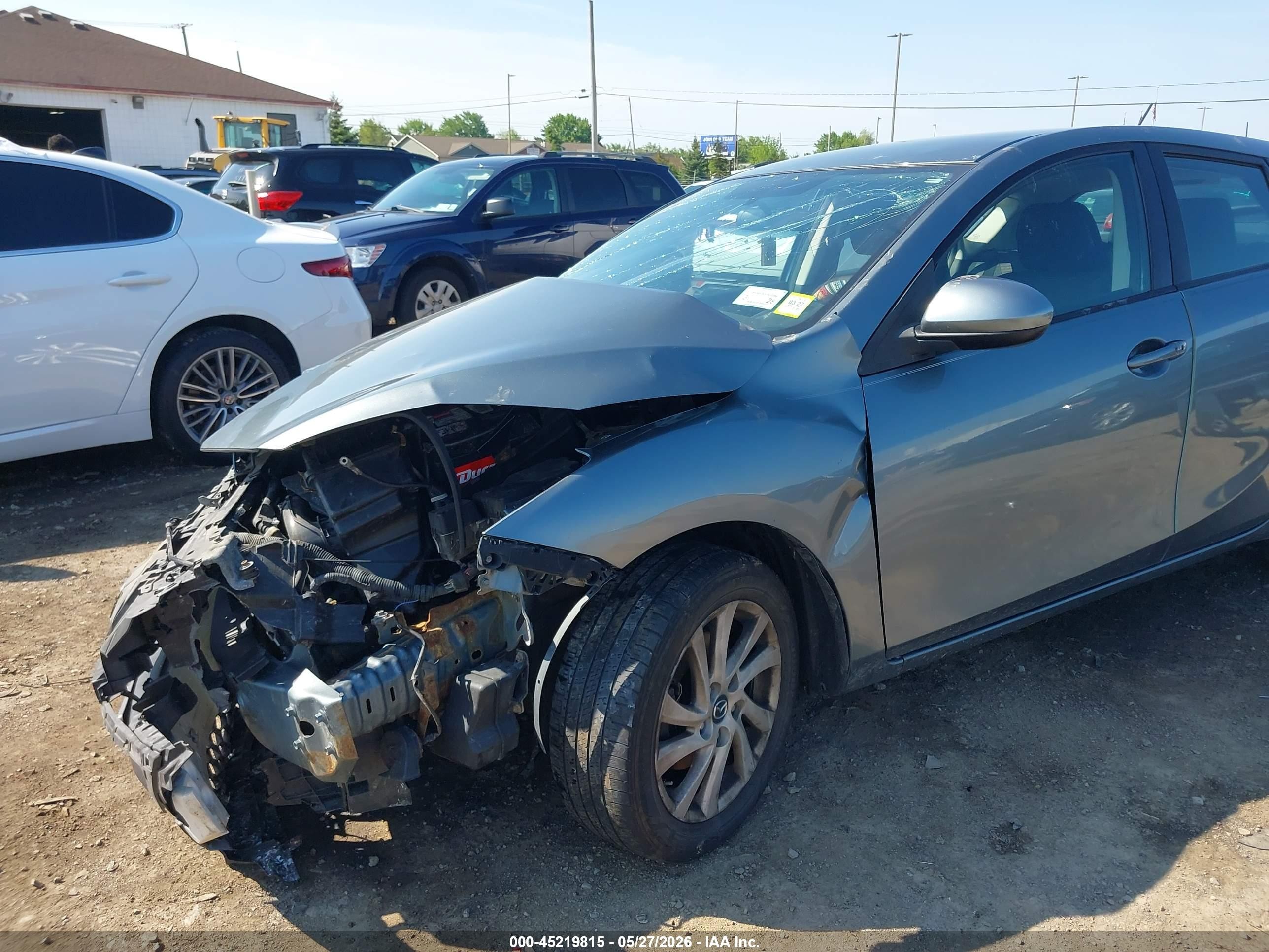 2013 Mazda Mazda3 I Touring Gray vin: JM1BL1LP7D1790041