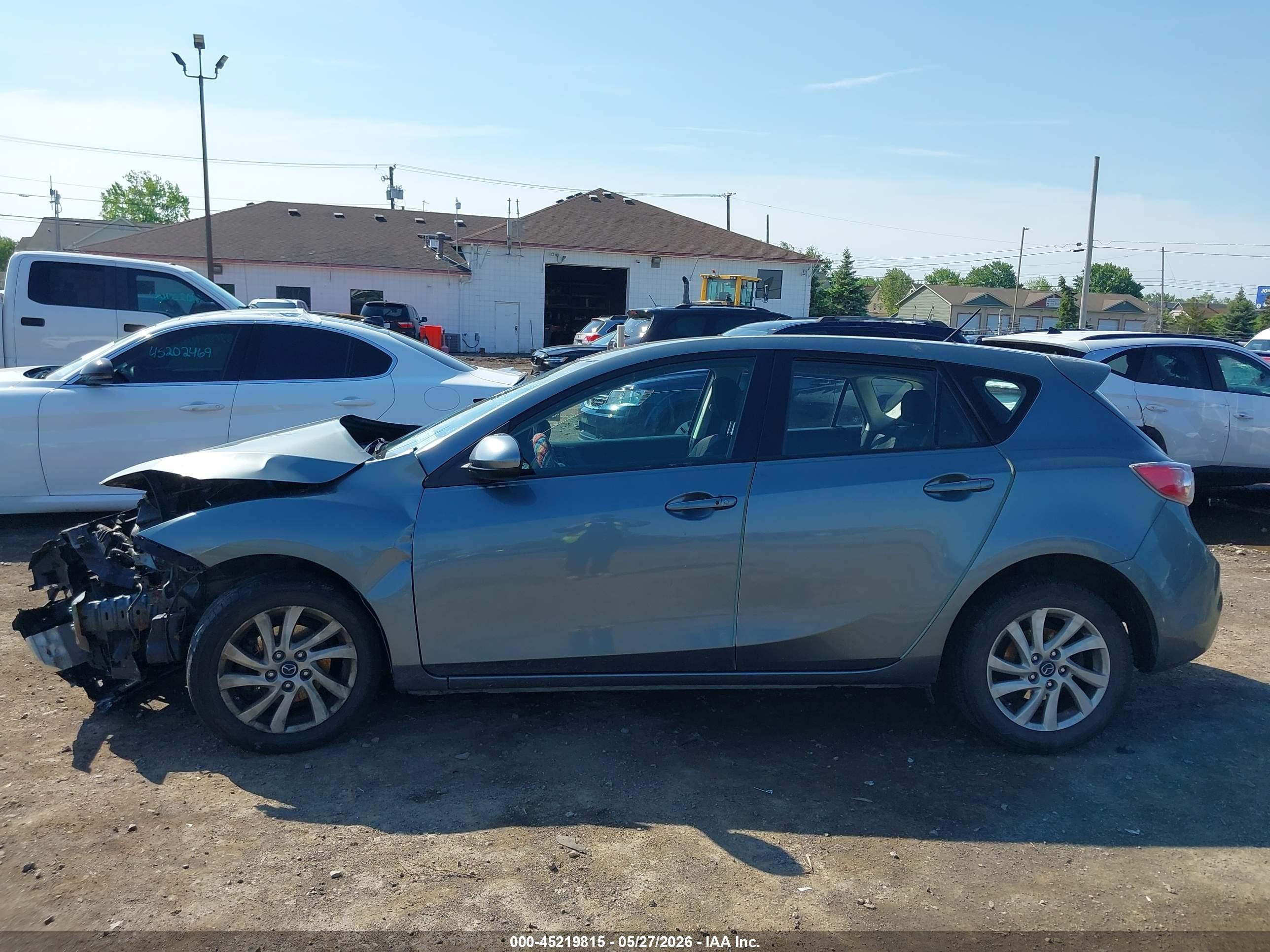 2013 Mazda Mazda3 I Touring Gray vin: JM1BL1LP7D1790041