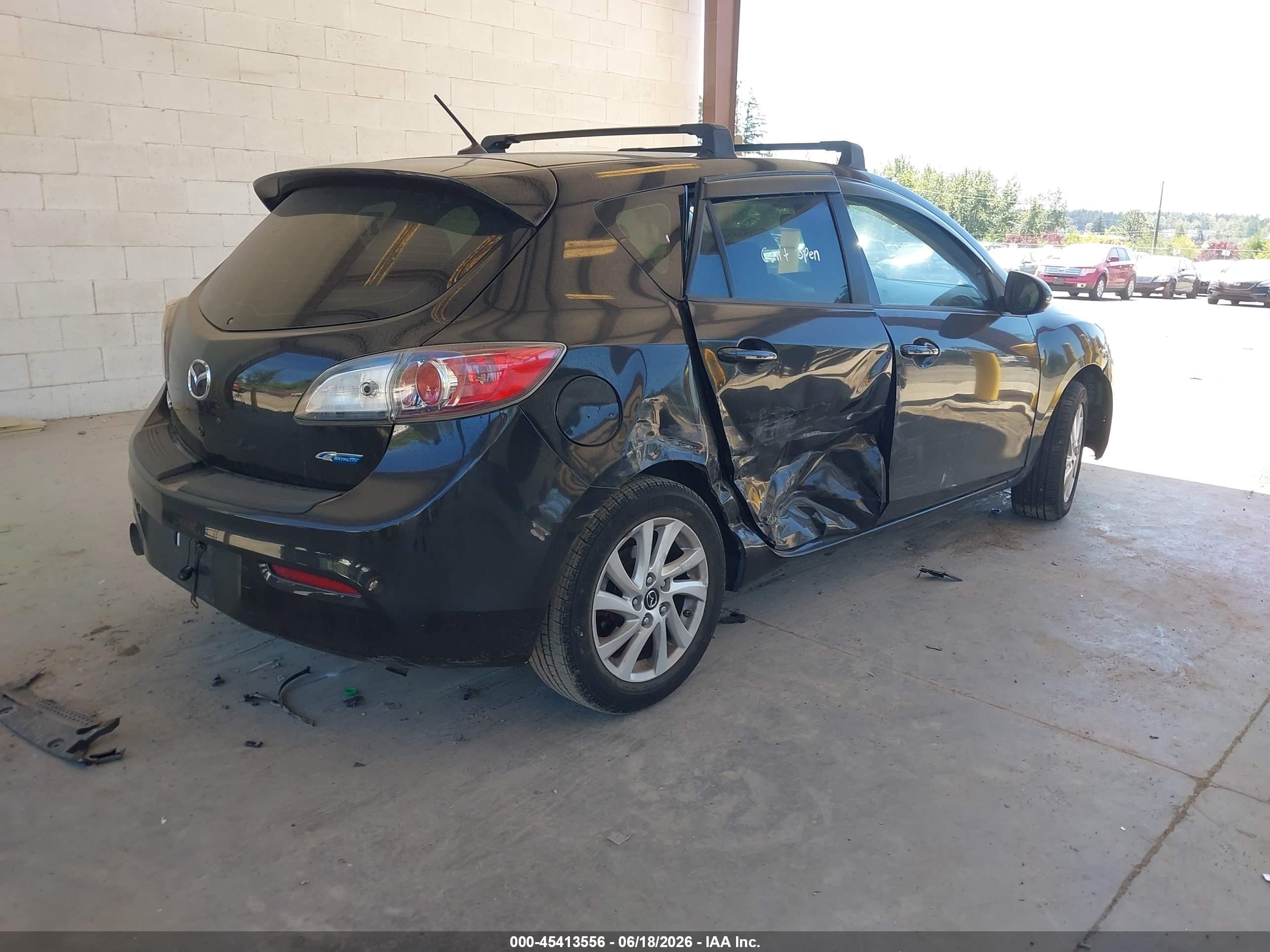 2013 Mazda Mazda3 I Touring Black vin: JM1BL1LPXD1738404