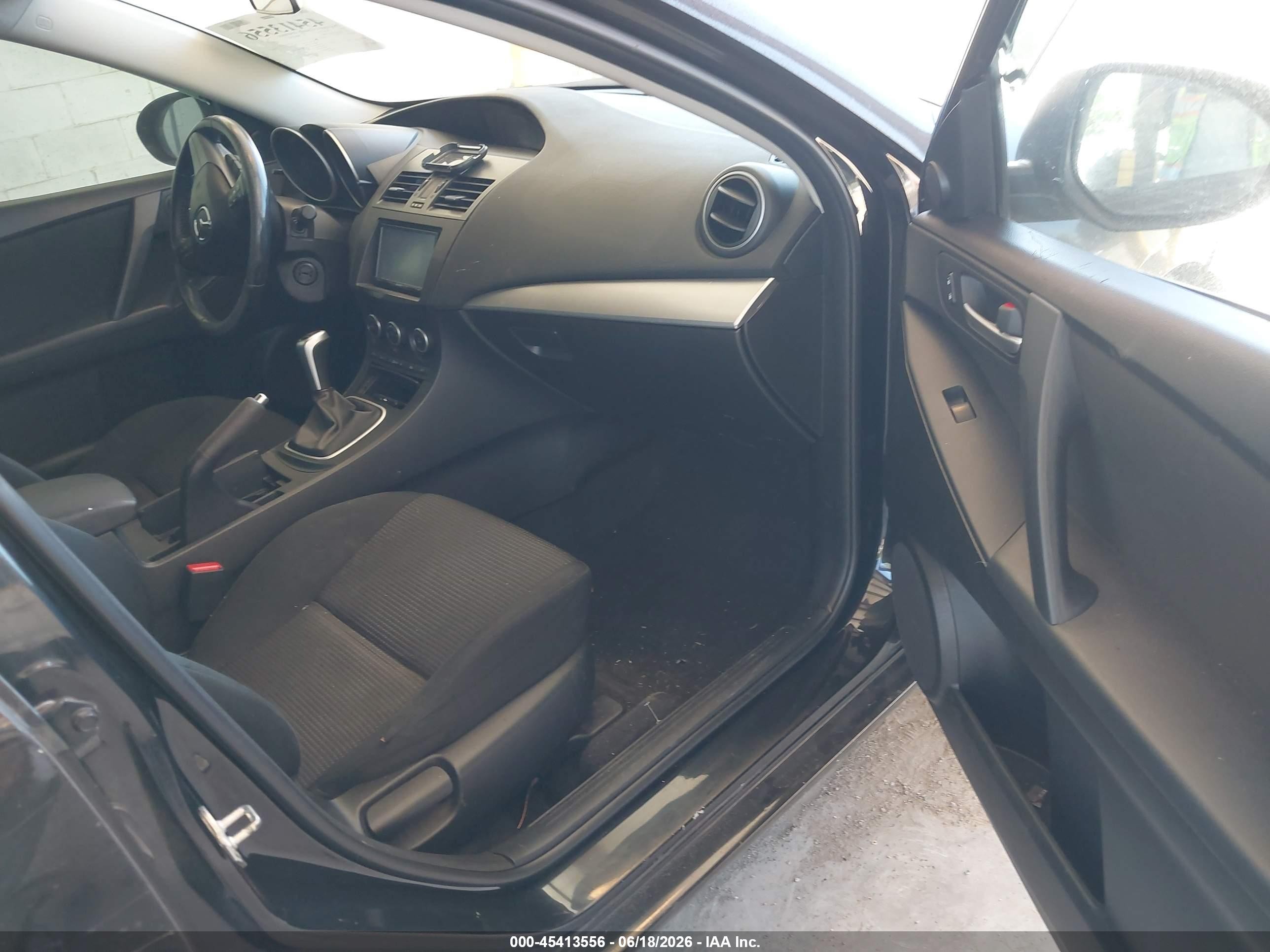 2013 Mazda Mazda3 I Touring Black vin: JM1BL1LPXD1738404