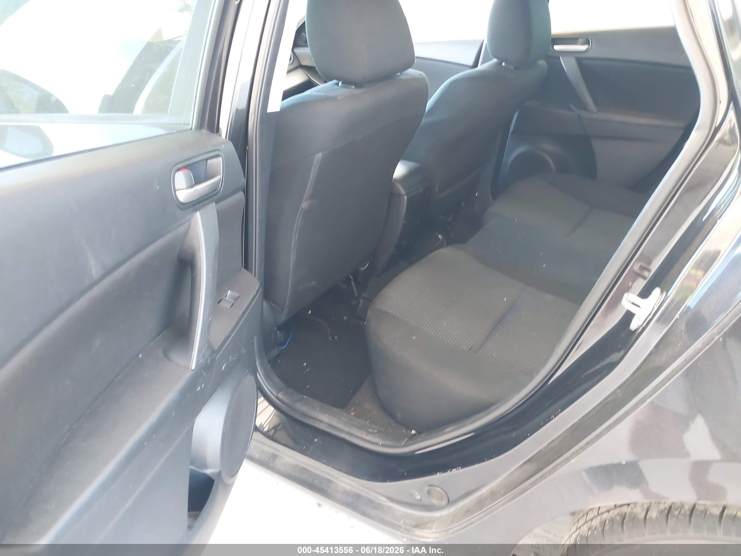 2013 Mazda Mazda3 I Touring Black vin: JM1BL1LPXD1738404