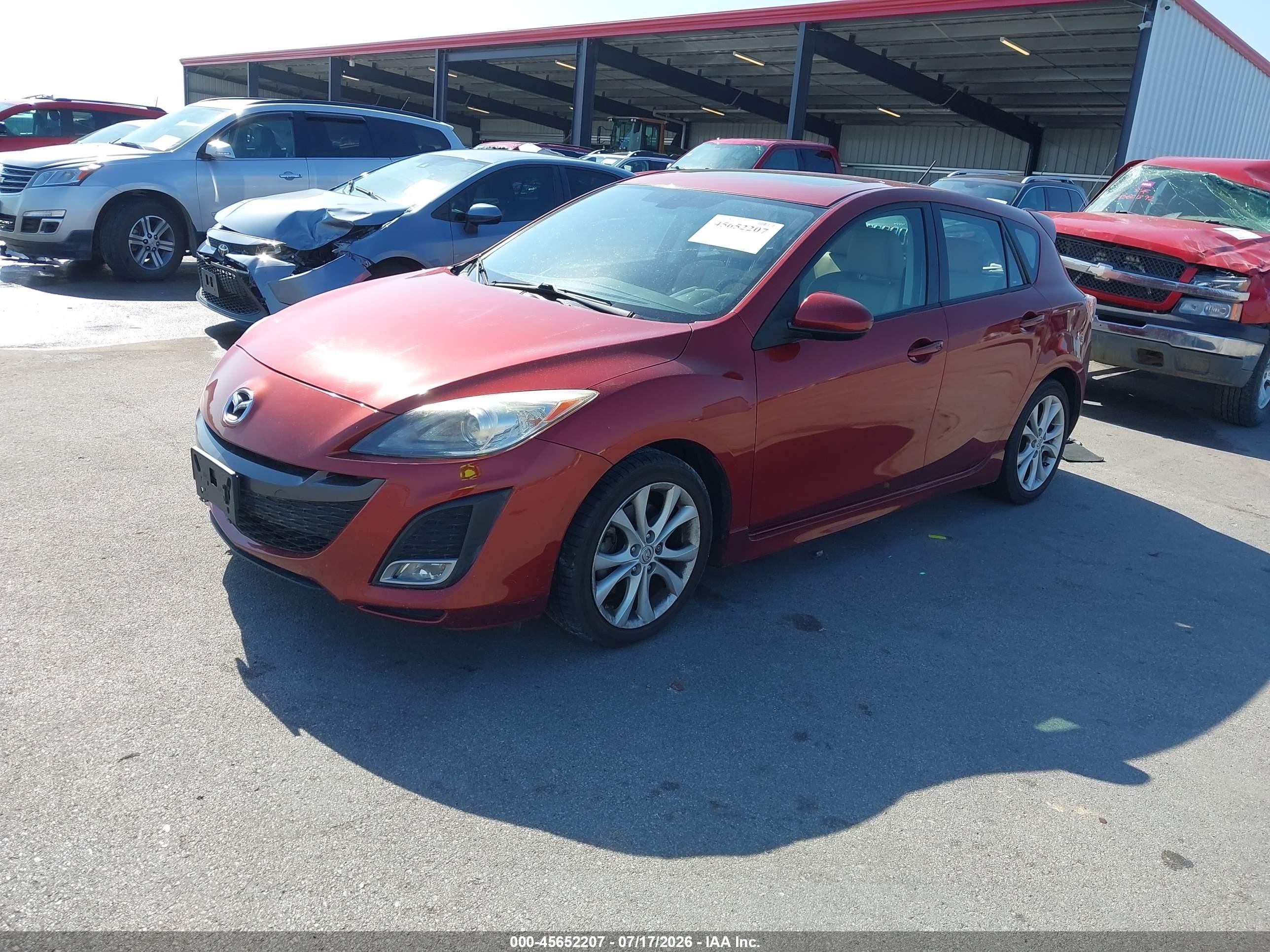 2011 Mazda Mazda3 S Grand Touring Maroon vin: JM1BL1M52B1435675