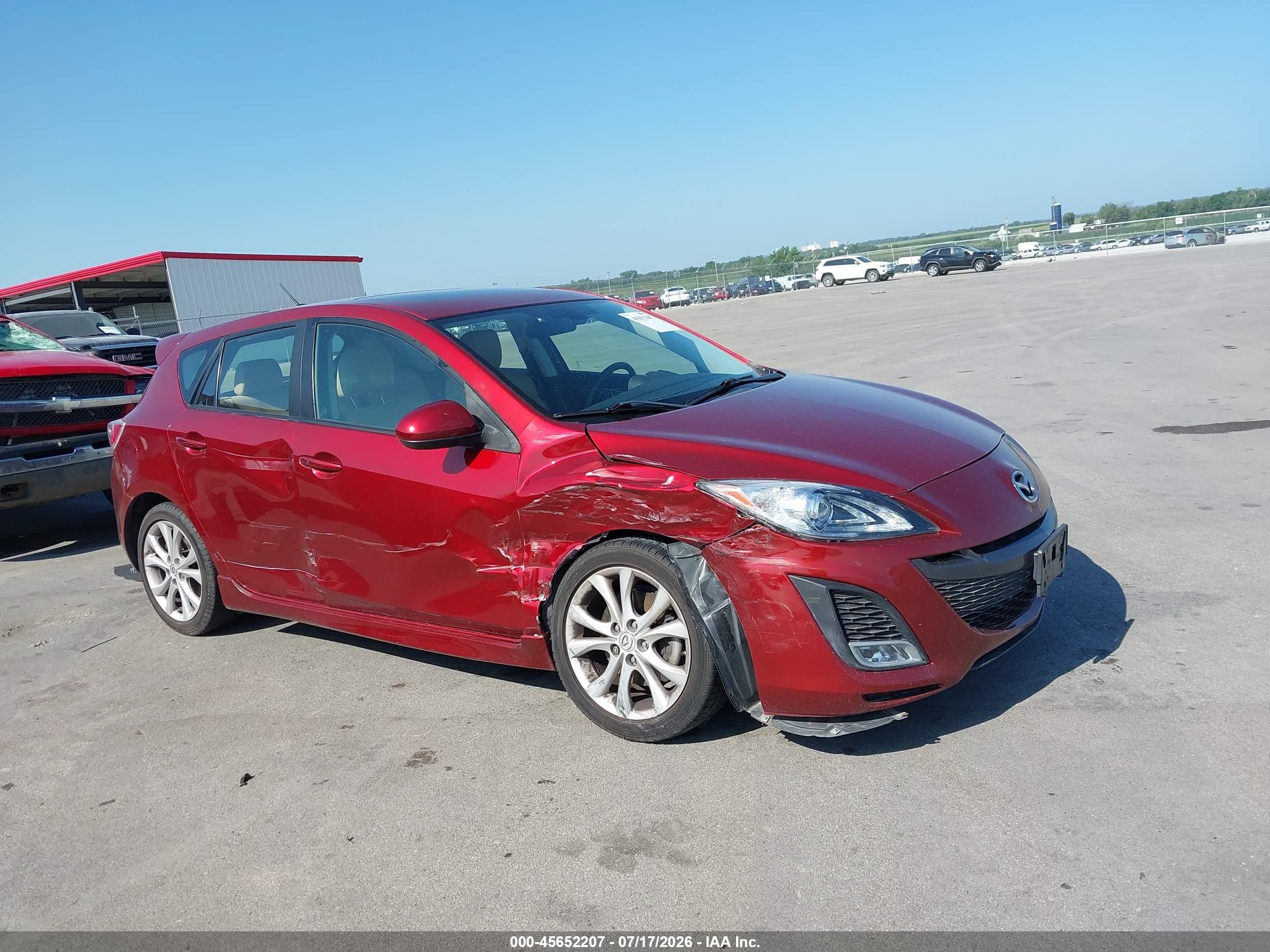 2011 Mazda Mazda3 S Grand Touring Maroon vin: JM1BL1M52B1435675