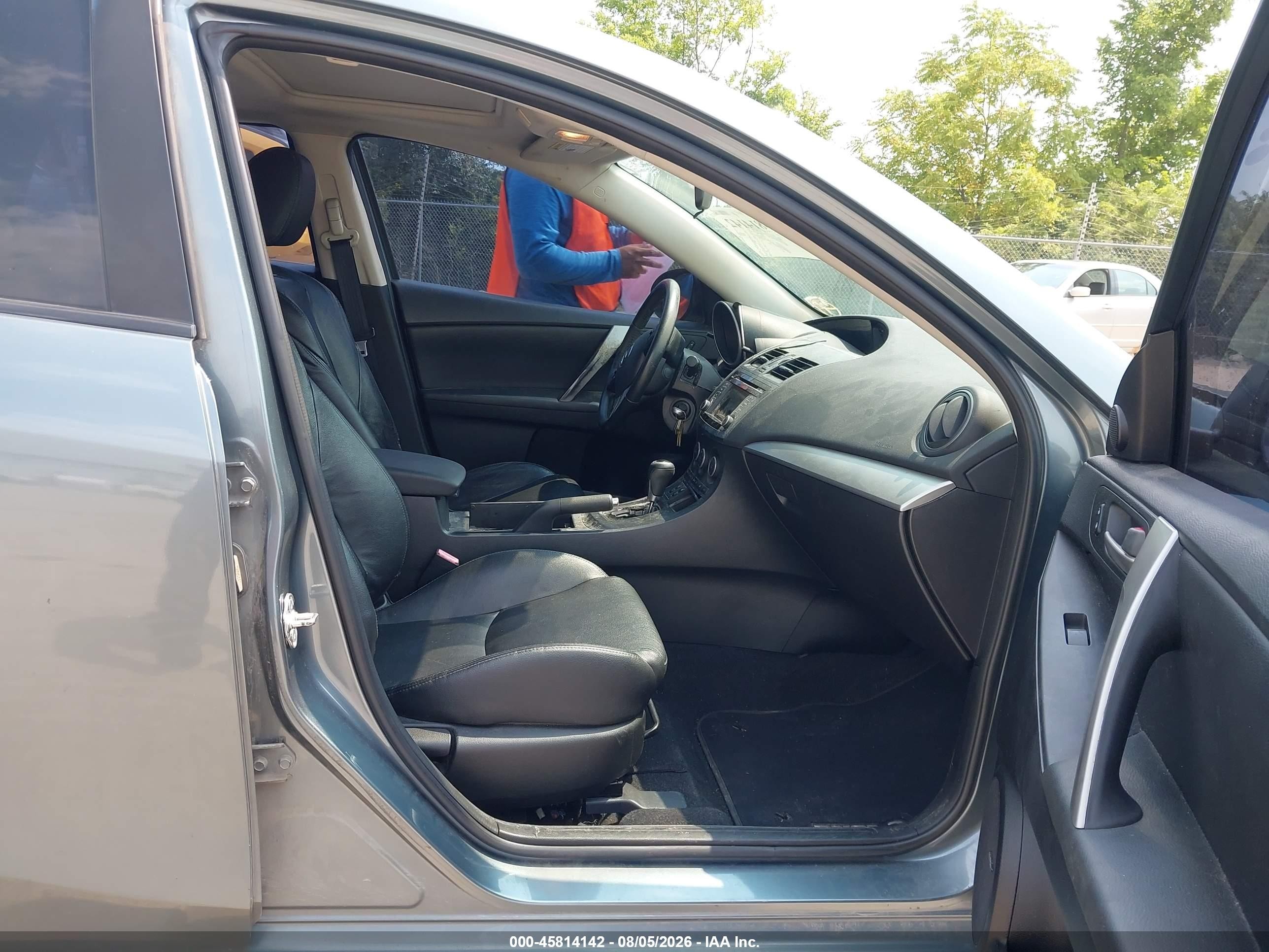 2013 Mazda Mazda3 S Grand Touring Gray vin: JM1BL1M56D1729552